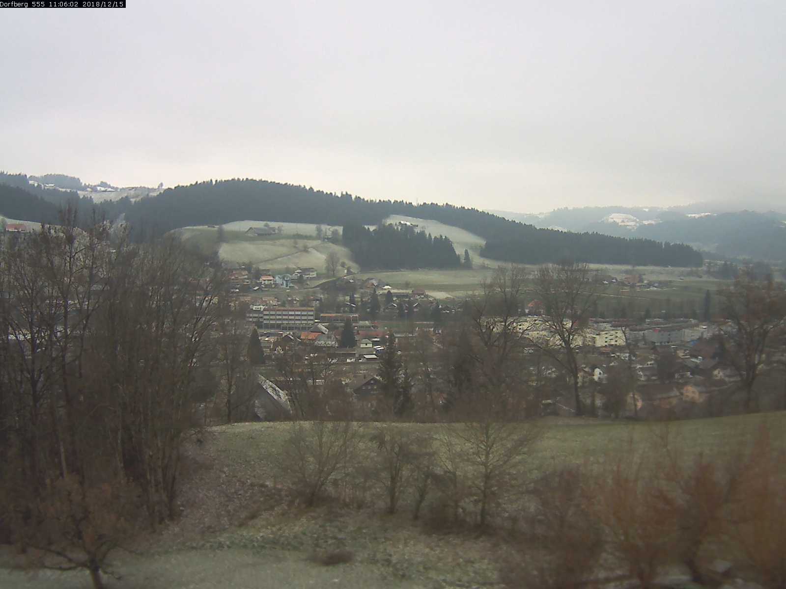 Webcam-Bild: Aussicht vom Dorfberg in Langnau 20181215-110601