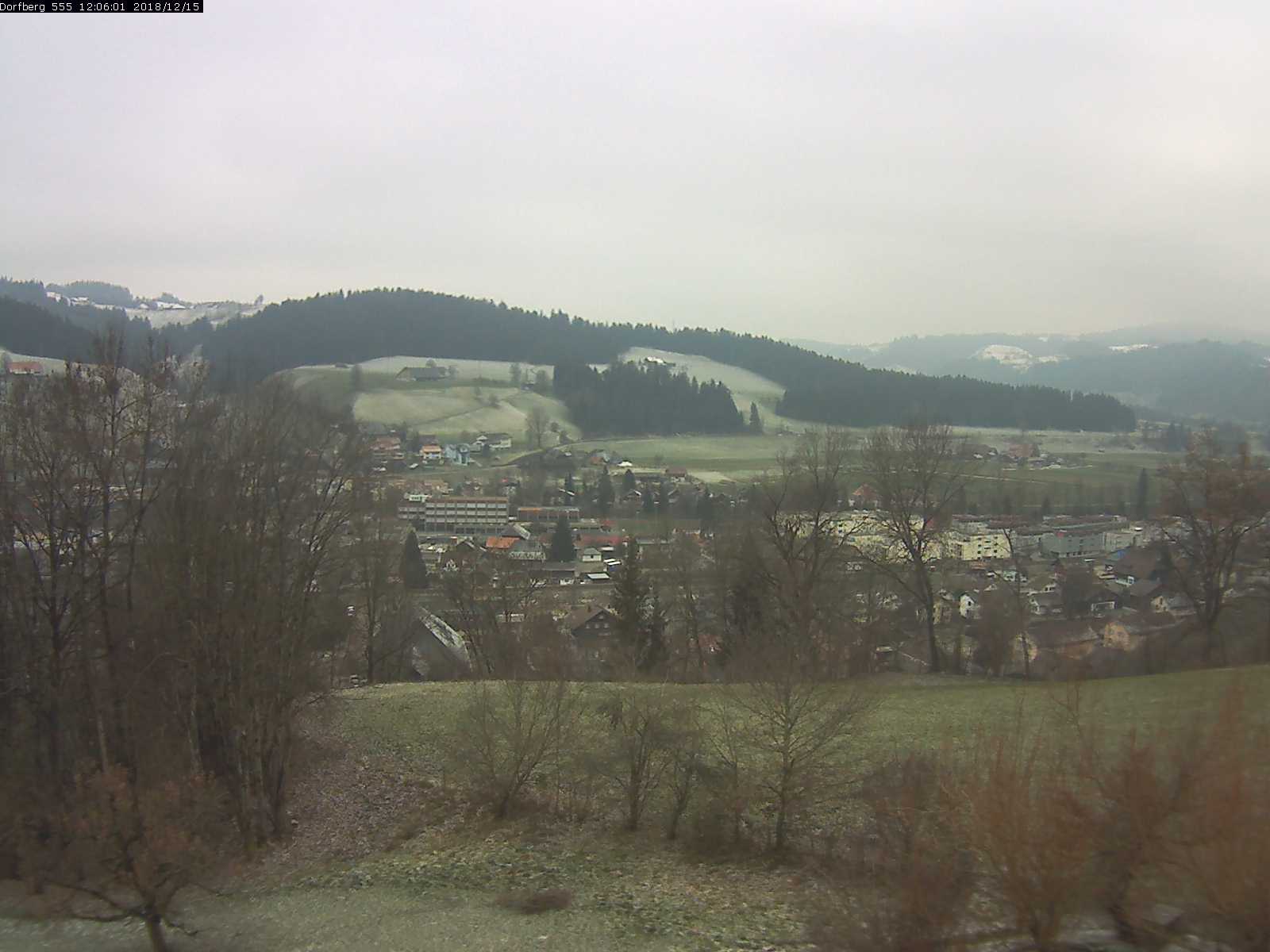 Webcam-Bild: Aussicht vom Dorfberg in Langnau 20181215-120601