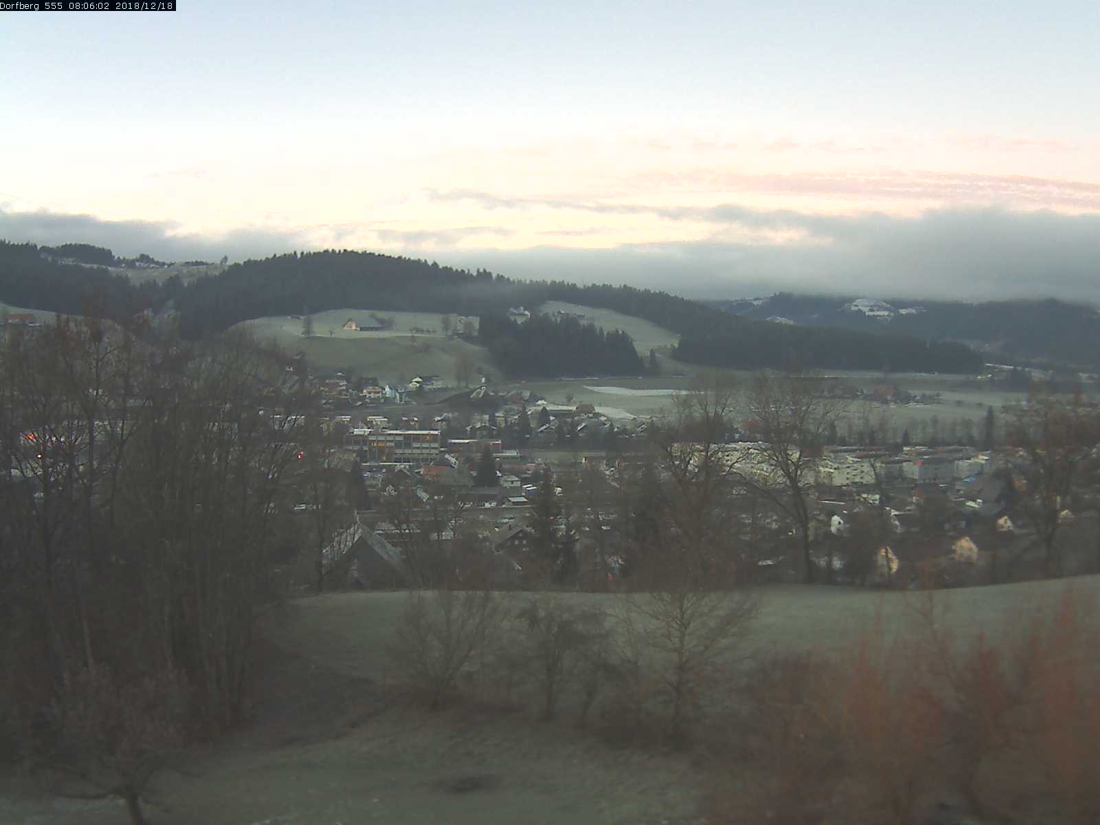 Webcam-Bild: Aussicht vom Dorfberg in Langnau 20181218-080601