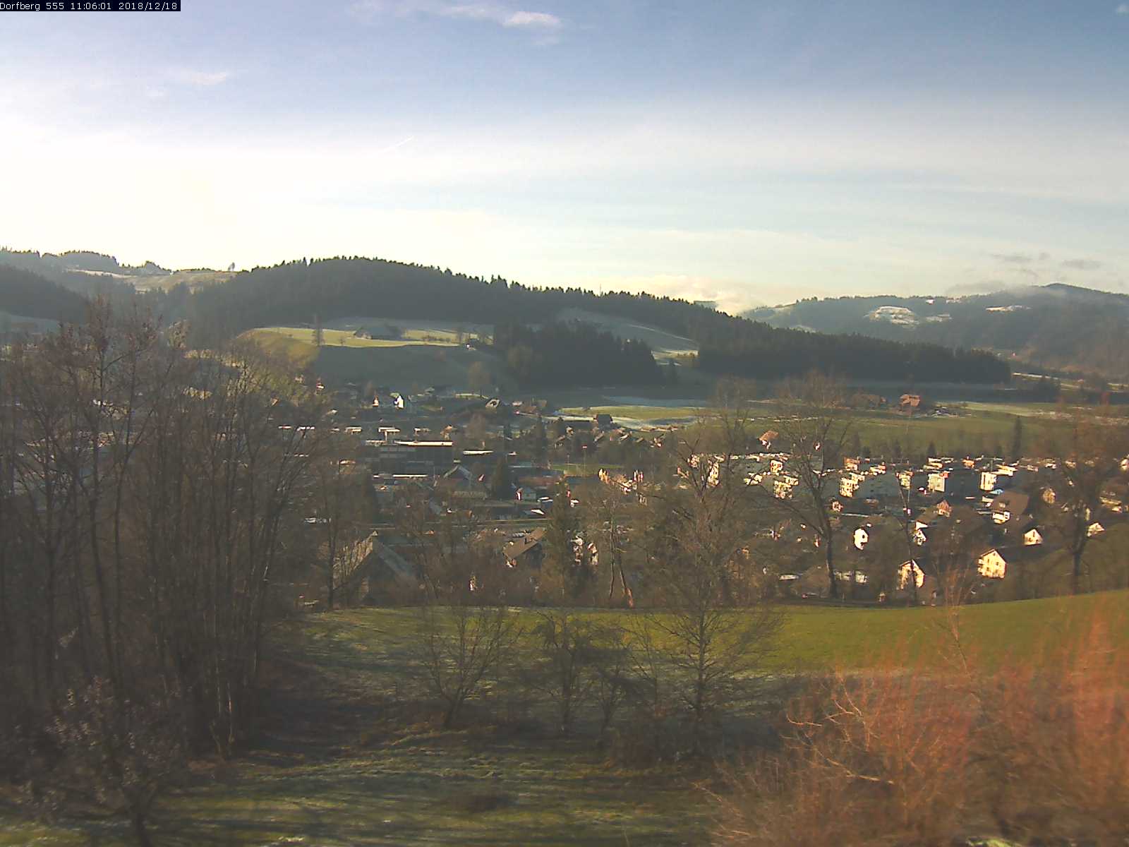 Webcam-Bild: Aussicht vom Dorfberg in Langnau 20181218-110601