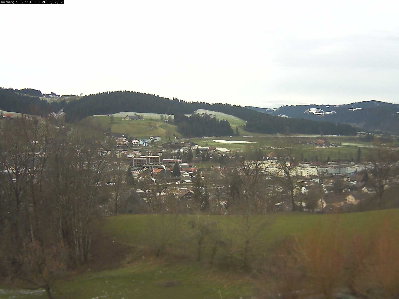 Webcam-Bild: Aussicht vom Dorfberg in Langnau 20181219-110601