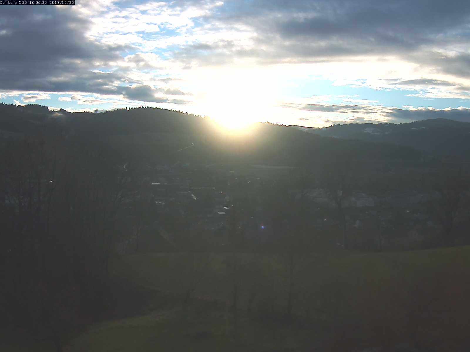 Webcam-Bild: Aussicht vom Dorfberg in Langnau 20181220-160601