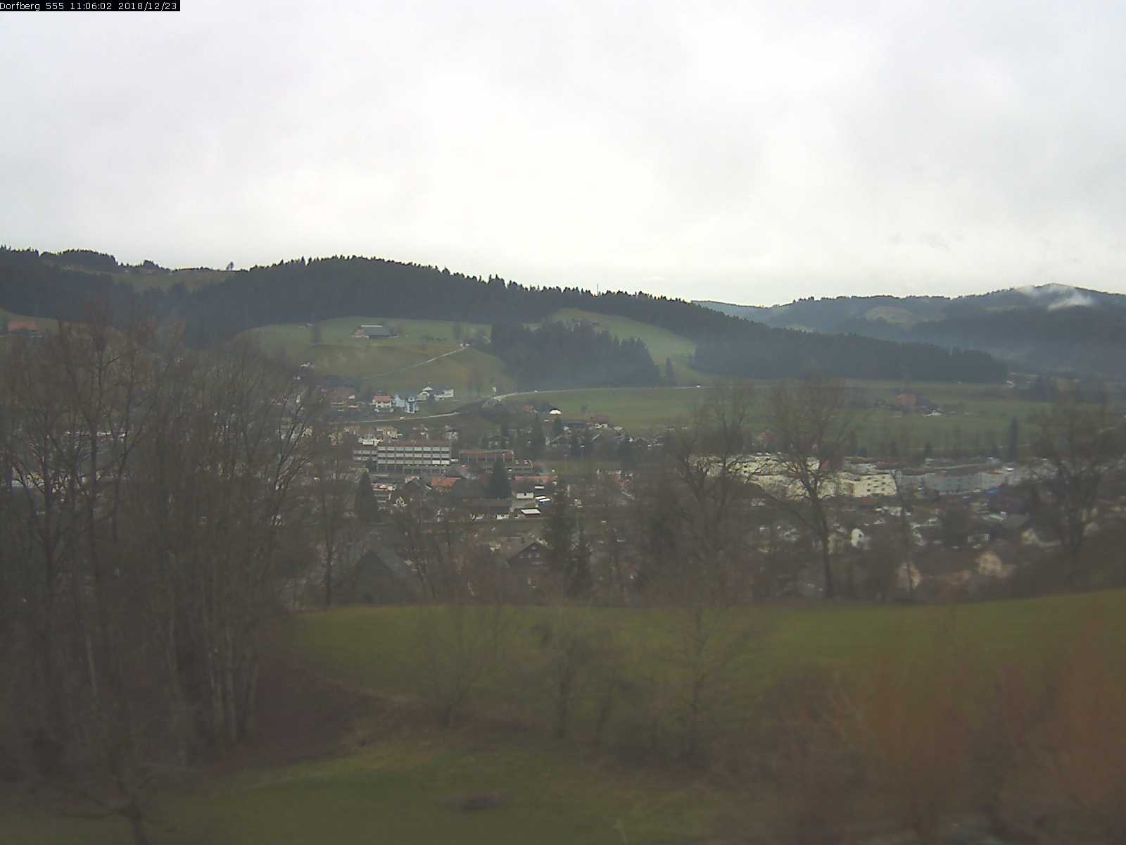 Webcam-Bild: Aussicht vom Dorfberg in Langnau 20181223-110601