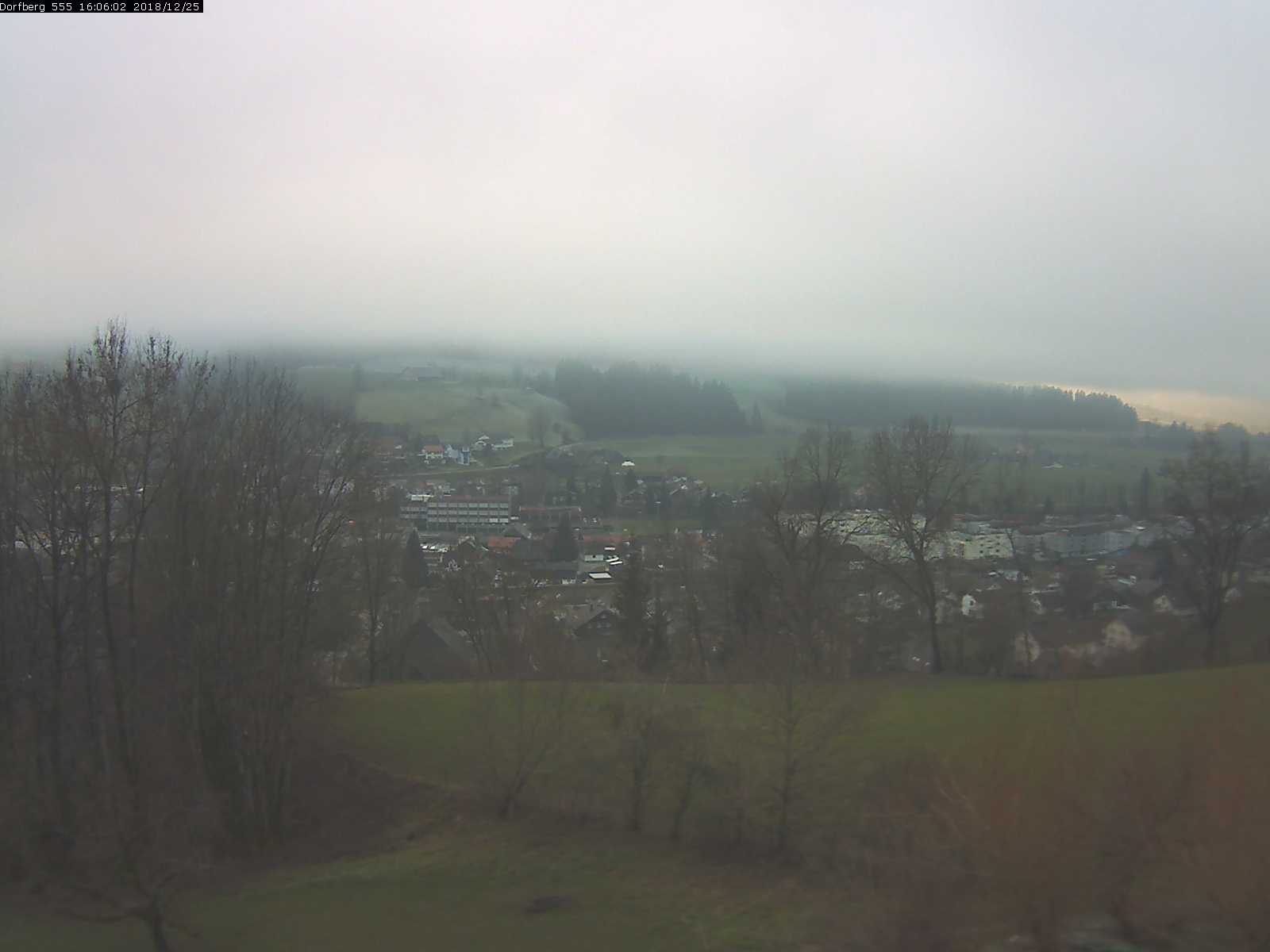 Webcam-Bild: Aussicht vom Dorfberg in Langnau 20181225-160601
