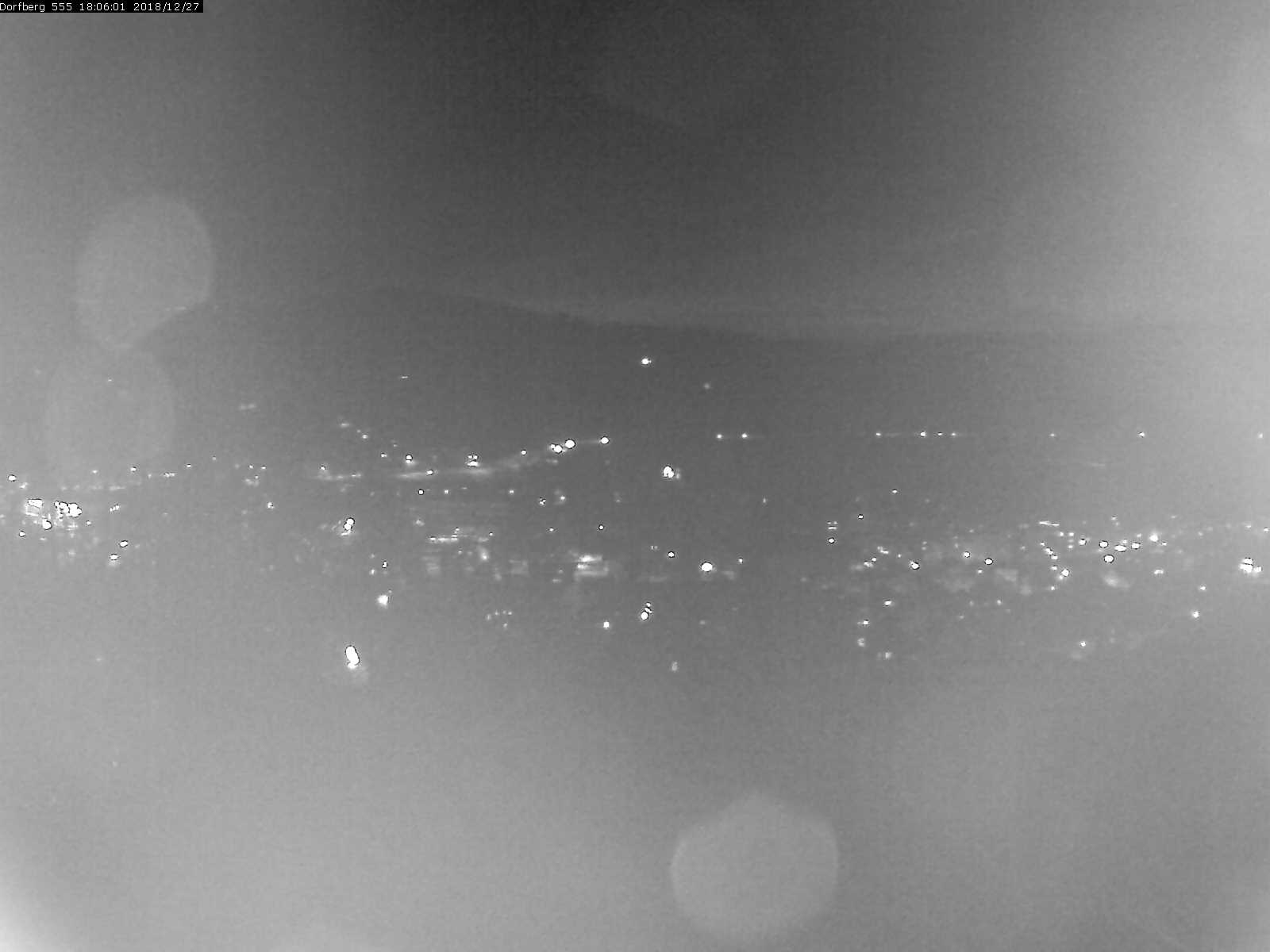 Webcam-Bild: Aussicht vom Dorfberg in Langnau 20181227-180601