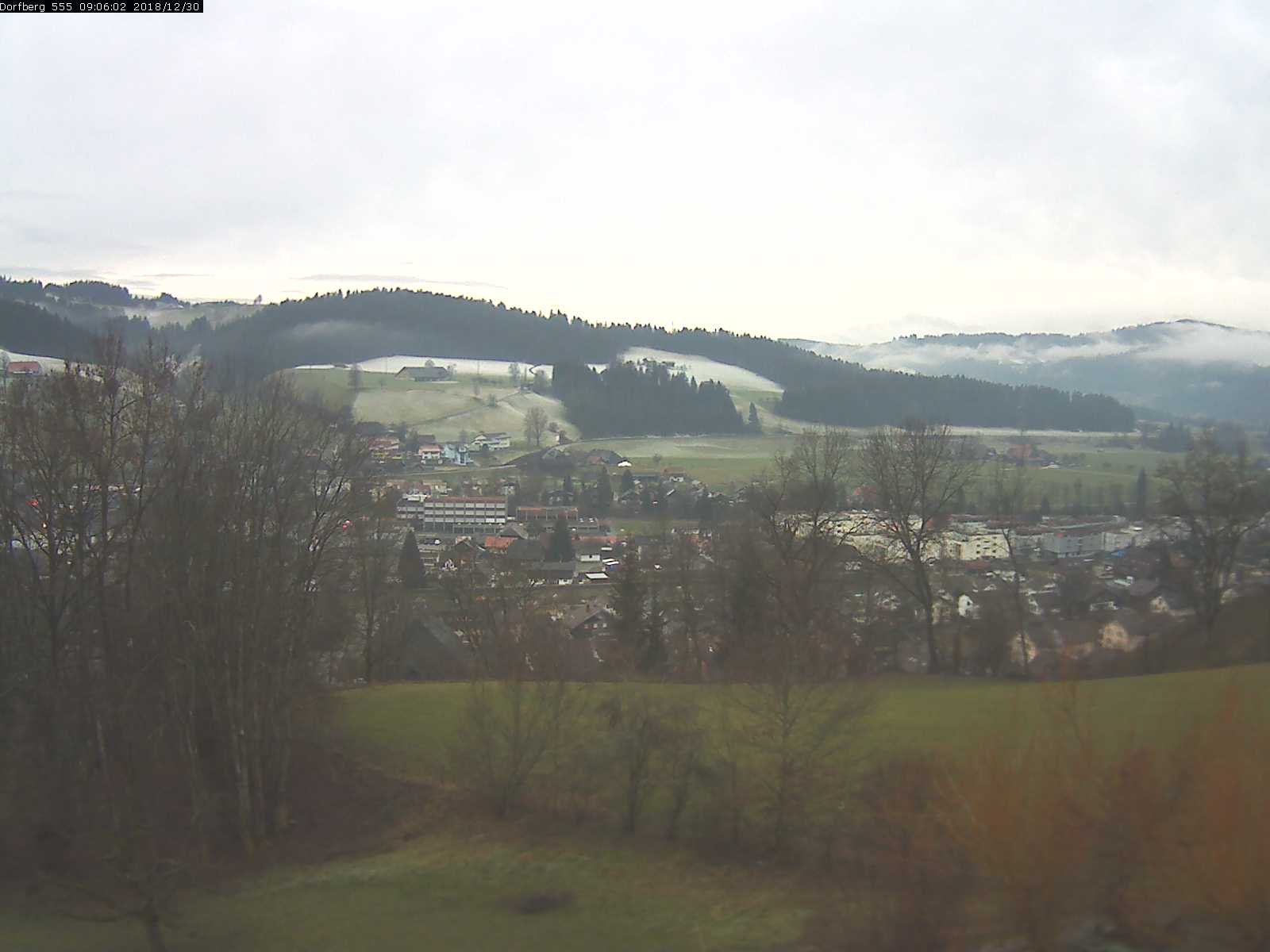 Webcam-Bild: Aussicht vom Dorfberg in Langnau 20181230-090601