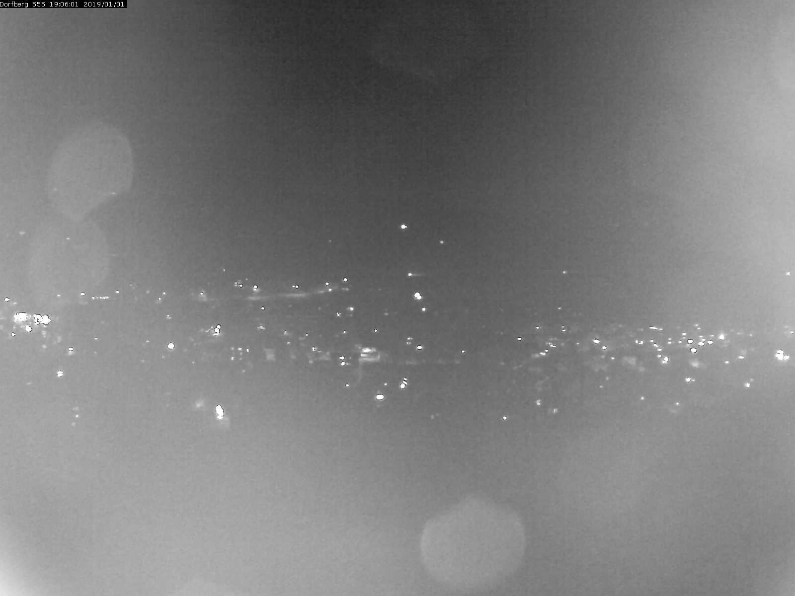 Webcam-Bild: Aussicht vom Dorfberg in Langnau 20190101-190601