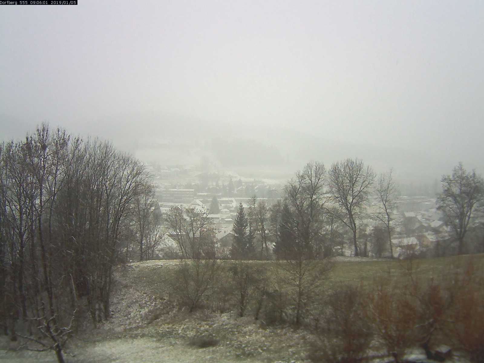 Webcam-Bild: Aussicht vom Dorfberg in Langnau 20190105-090601