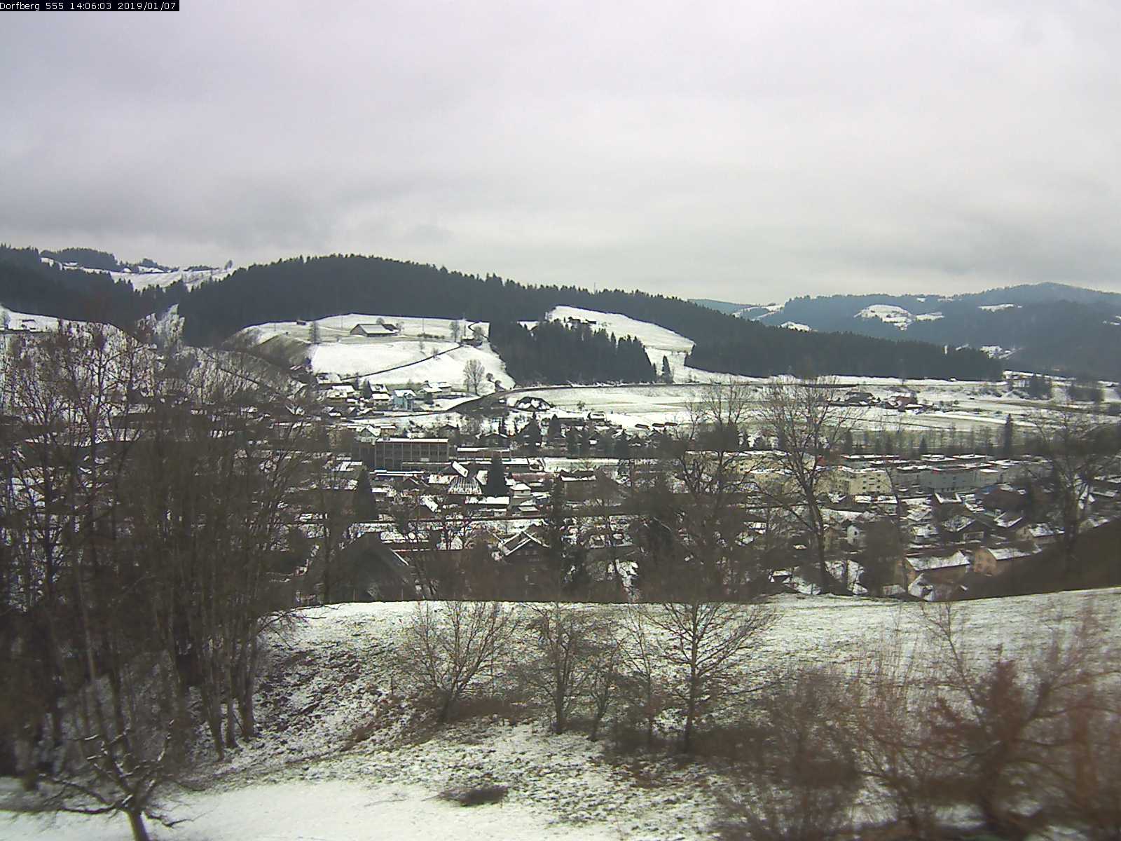 Webcam-Bild: Aussicht vom Dorfberg in Langnau 20190107-140601