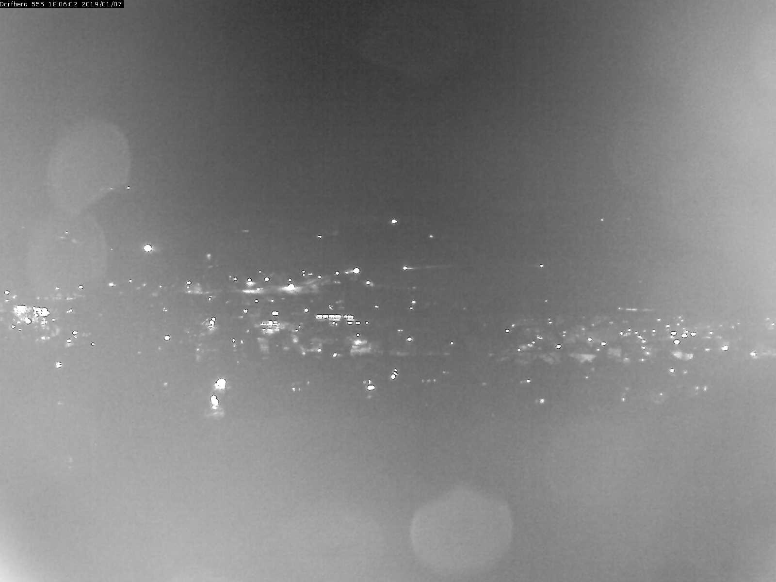 Webcam-Bild: Aussicht vom Dorfberg in Langnau 20190107-180601