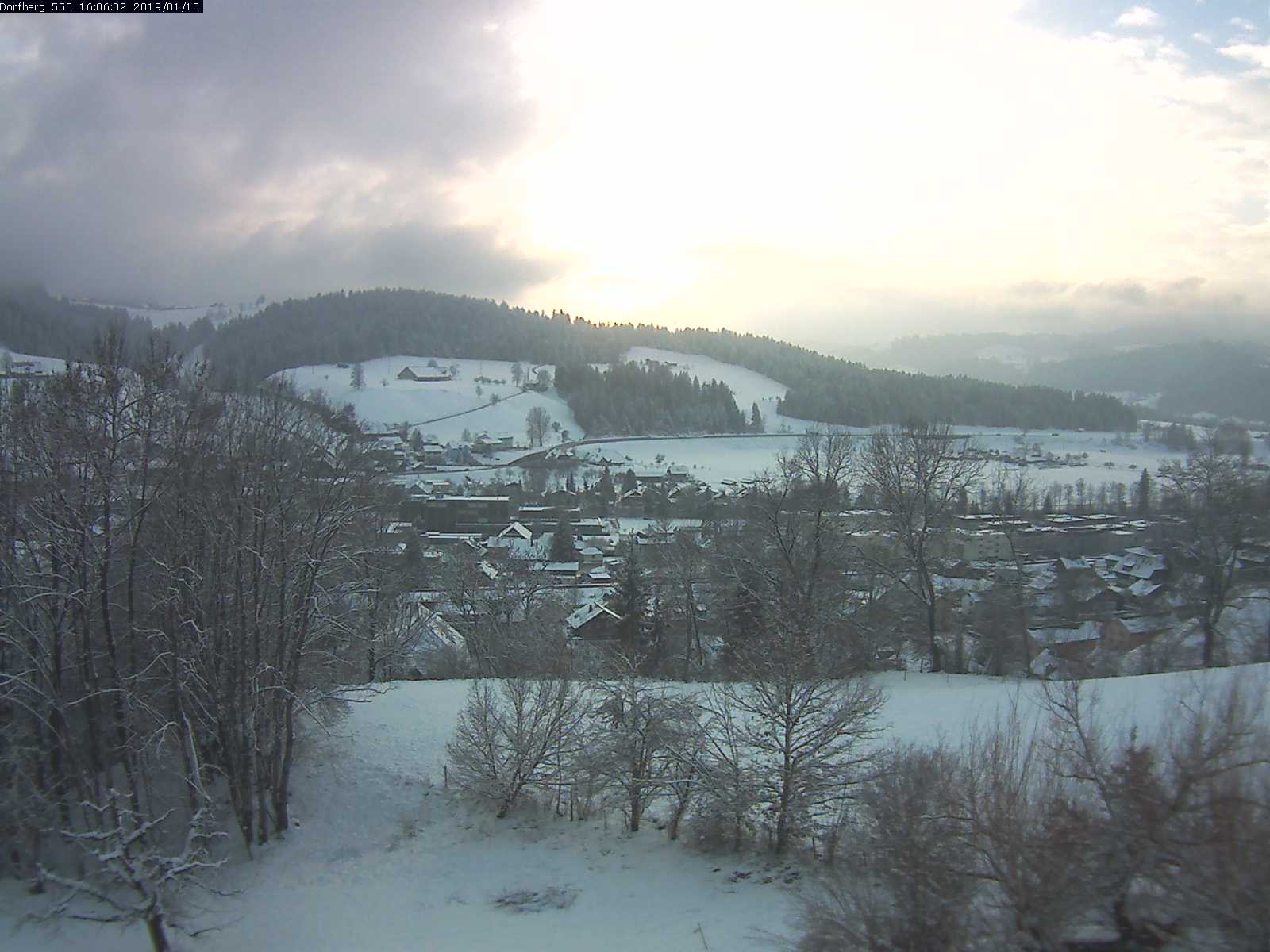 Webcam-Bild: Aussicht vom Dorfberg in Langnau 20190110-160601