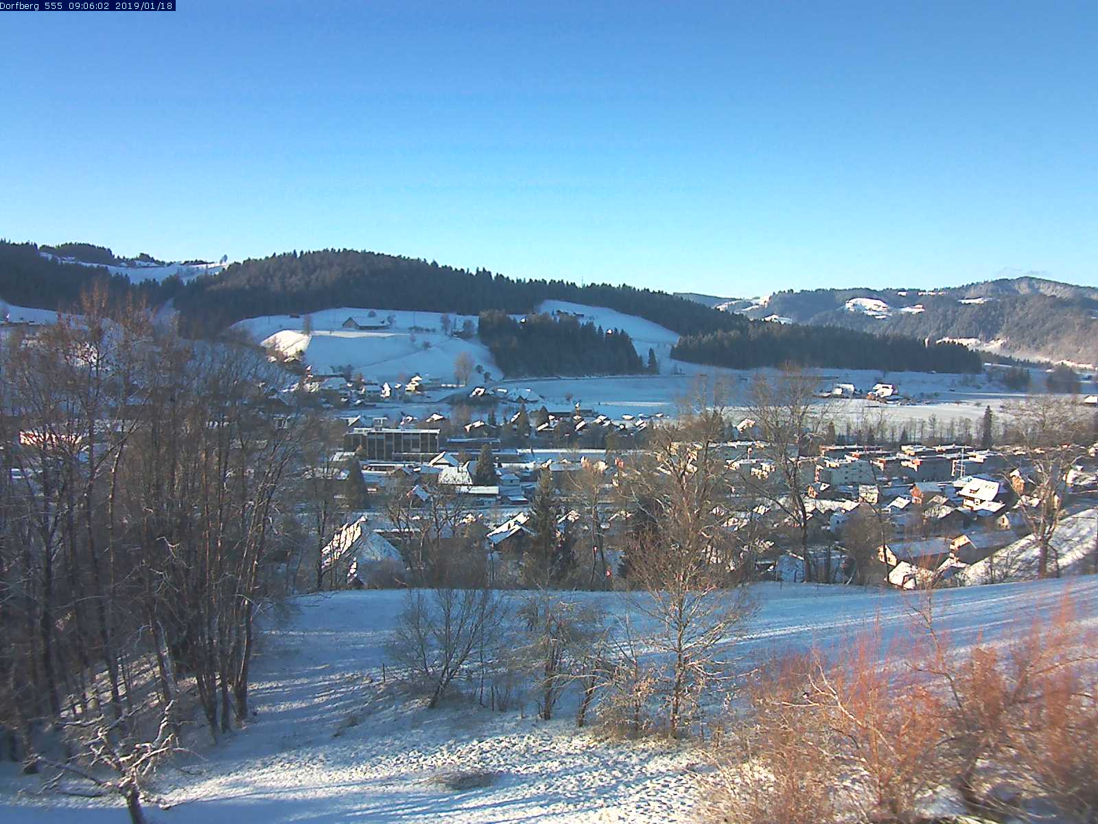 Webcam-Bild: Aussicht vom Dorfberg in Langnau 20190118-090601