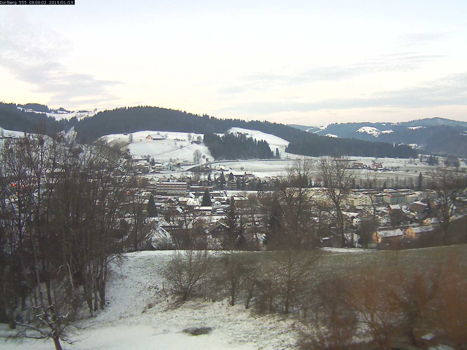 Webcam-Bild: Aussicht vom Dorfberg in Langnau 20190119-080601
