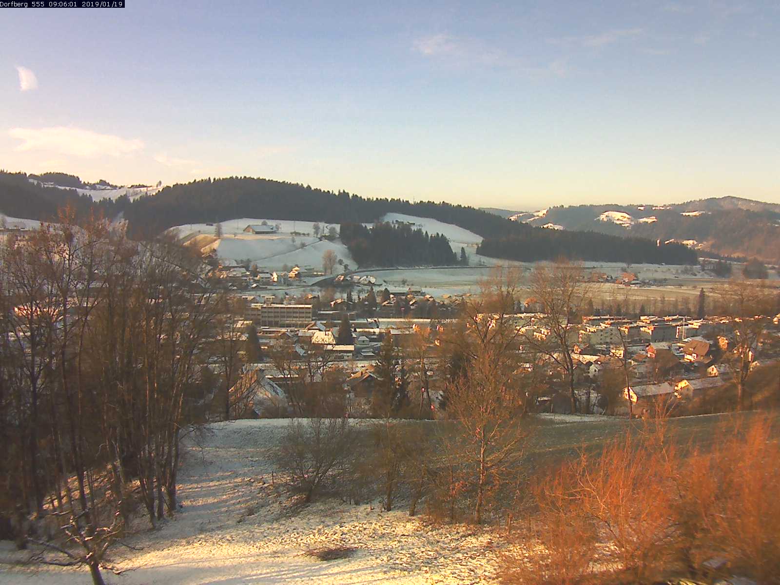 Webcam-Bild: Aussicht vom Dorfberg in Langnau 20190119-090601