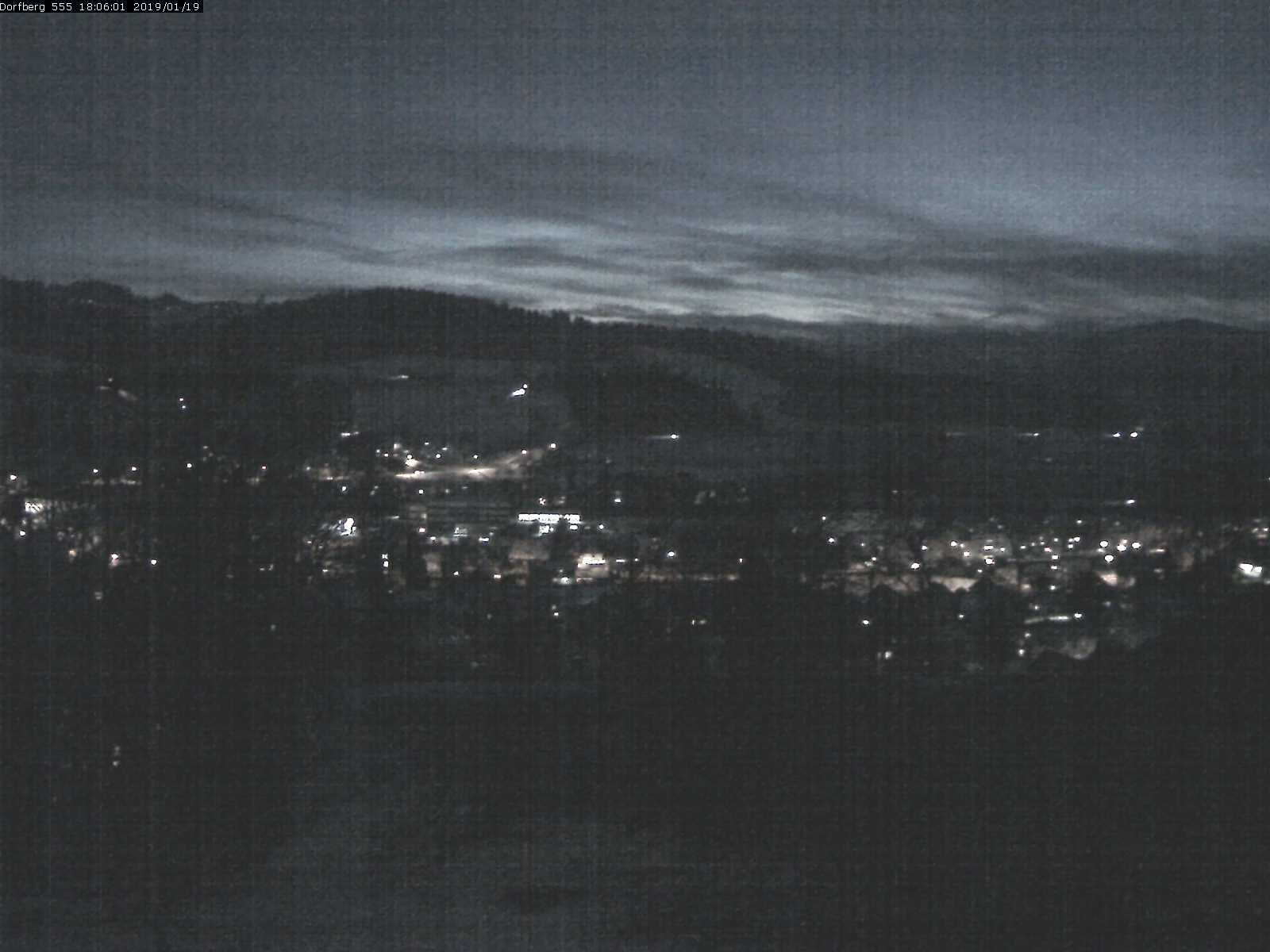 Webcam-Bild: Aussicht vom Dorfberg in Langnau 20190119-180601