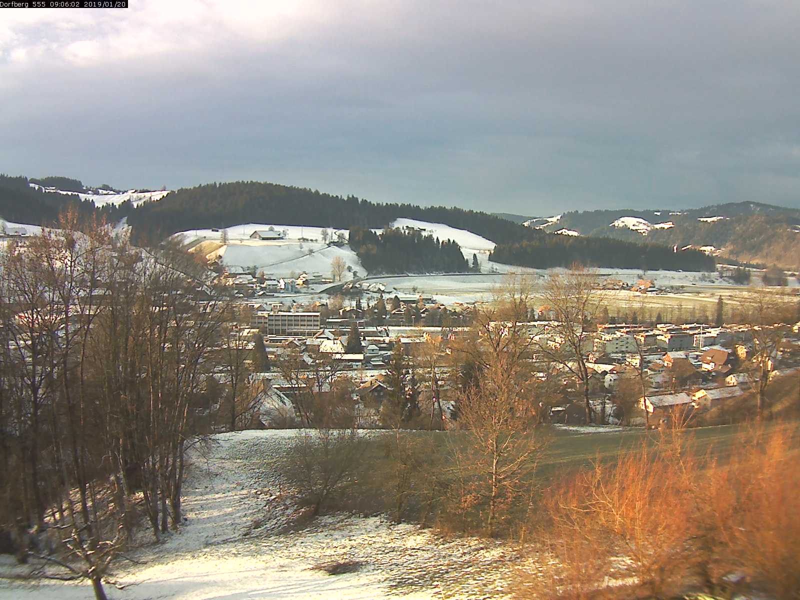 Webcam-Bild: Aussicht vom Dorfberg in Langnau 20190120-090601