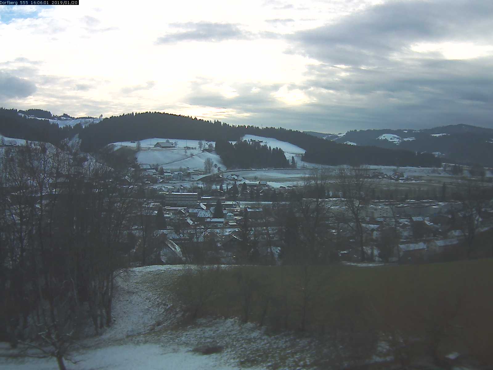 Webcam-Bild: Aussicht vom Dorfberg in Langnau 20190120-160601