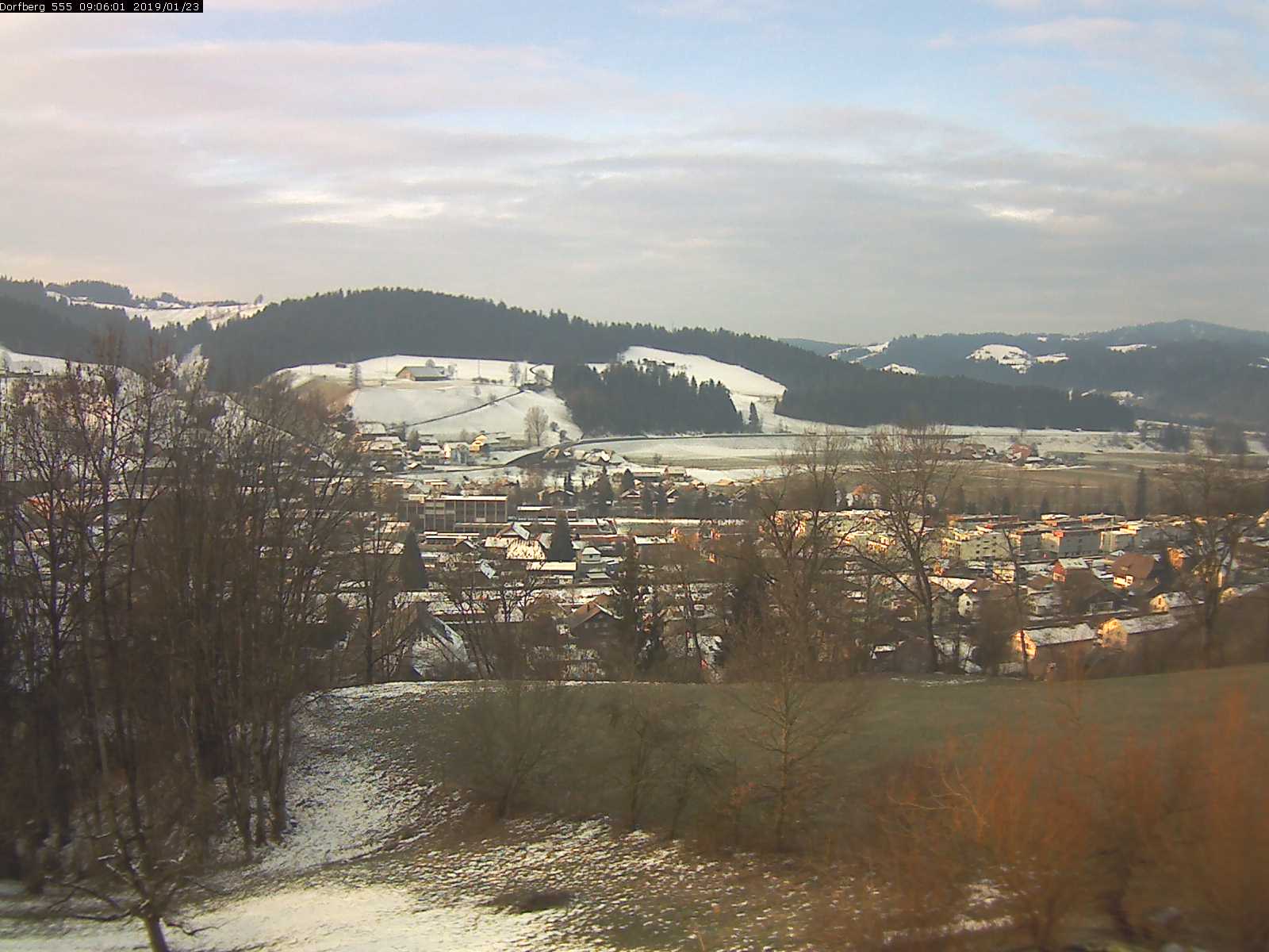 Webcam-Bild: Aussicht vom Dorfberg in Langnau 20190123-090601