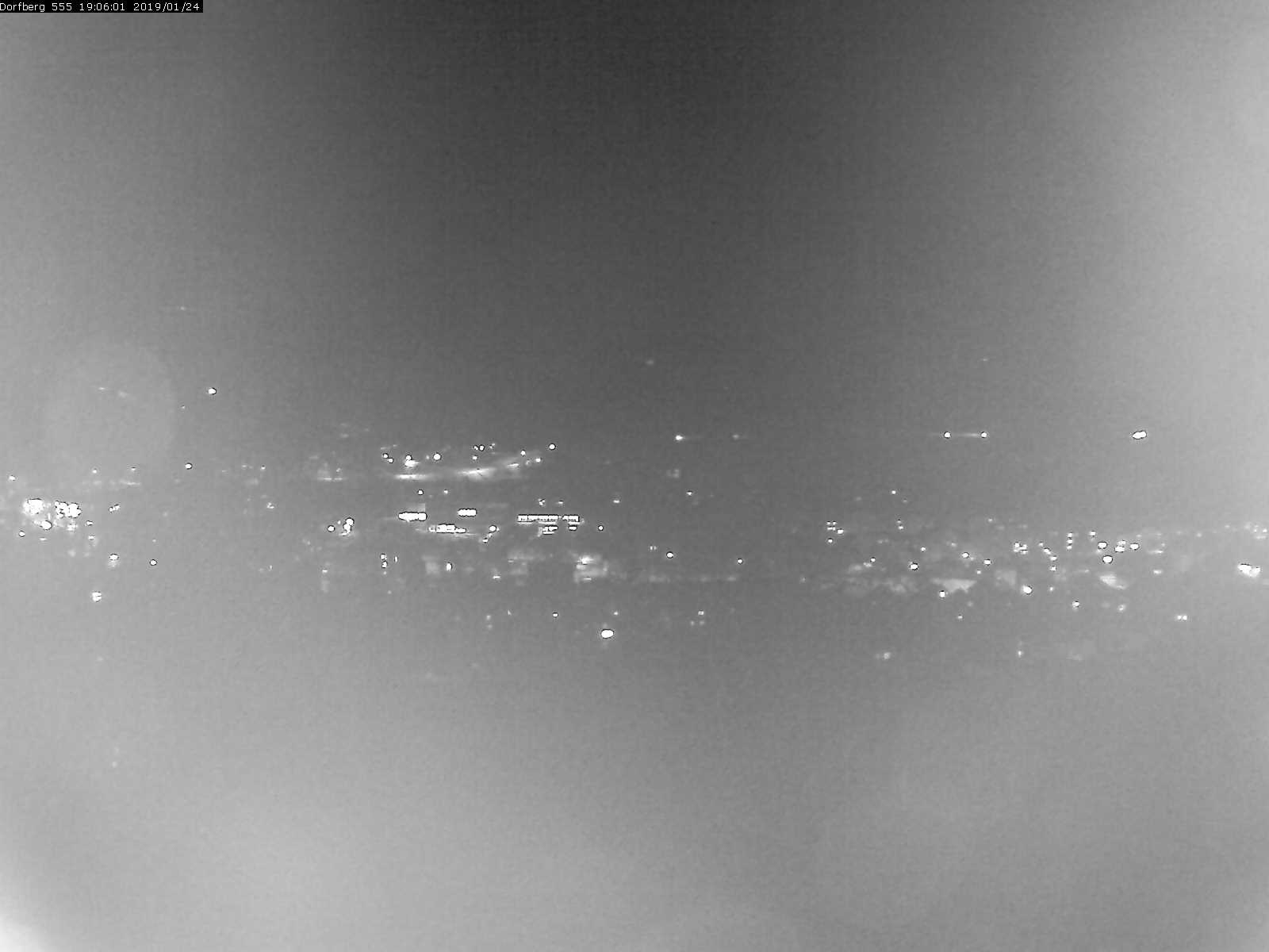 Webcam-Bild: Aussicht vom Dorfberg in Langnau 20190124-190601