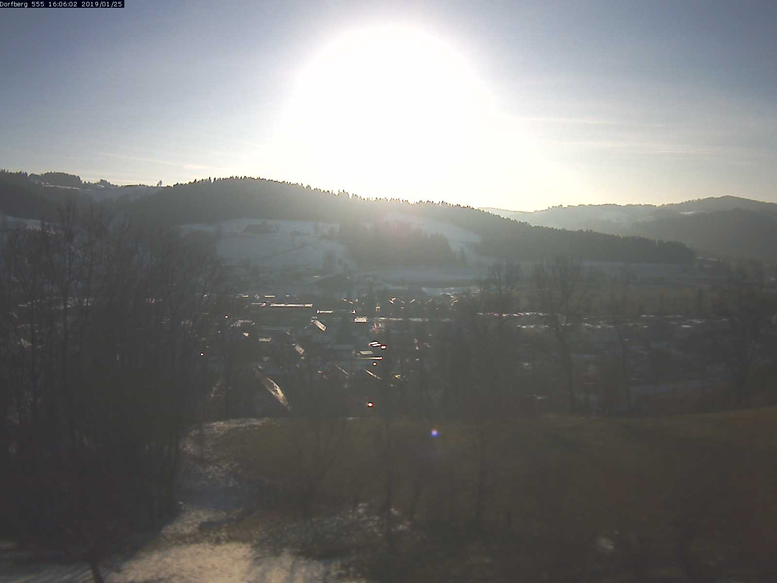 Webcam-Bild: Aussicht vom Dorfberg in Langnau 20190125-160601