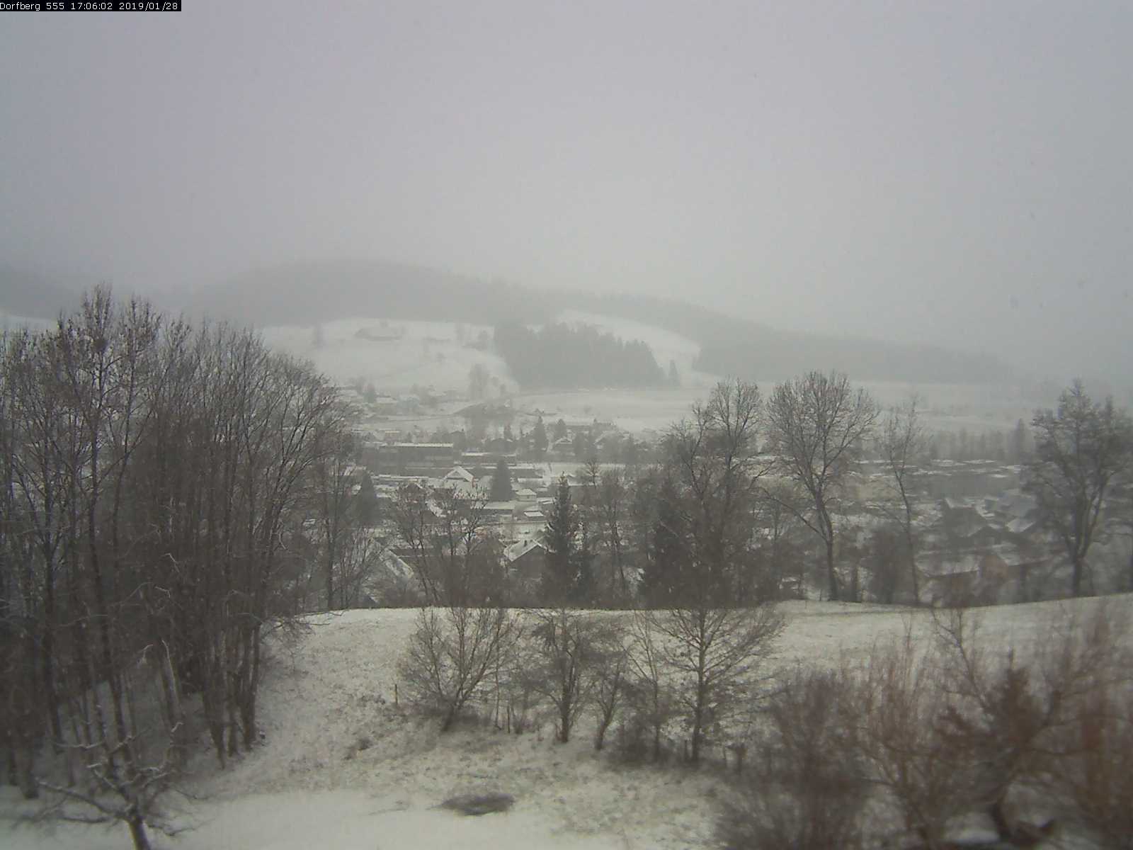 Webcam-Bild: Aussicht vom Dorfberg in Langnau 20190128-170601