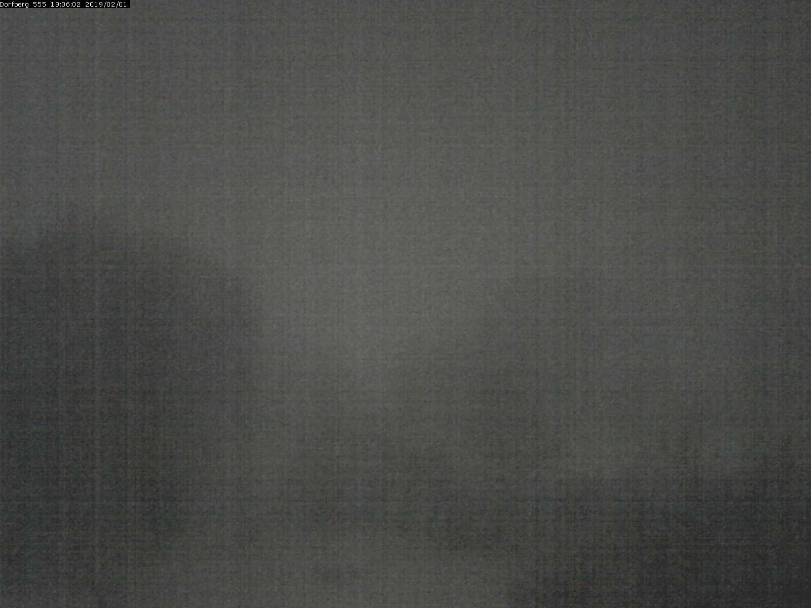 Webcam-Bild: Aussicht vom Dorfberg in Langnau 20190201-190602