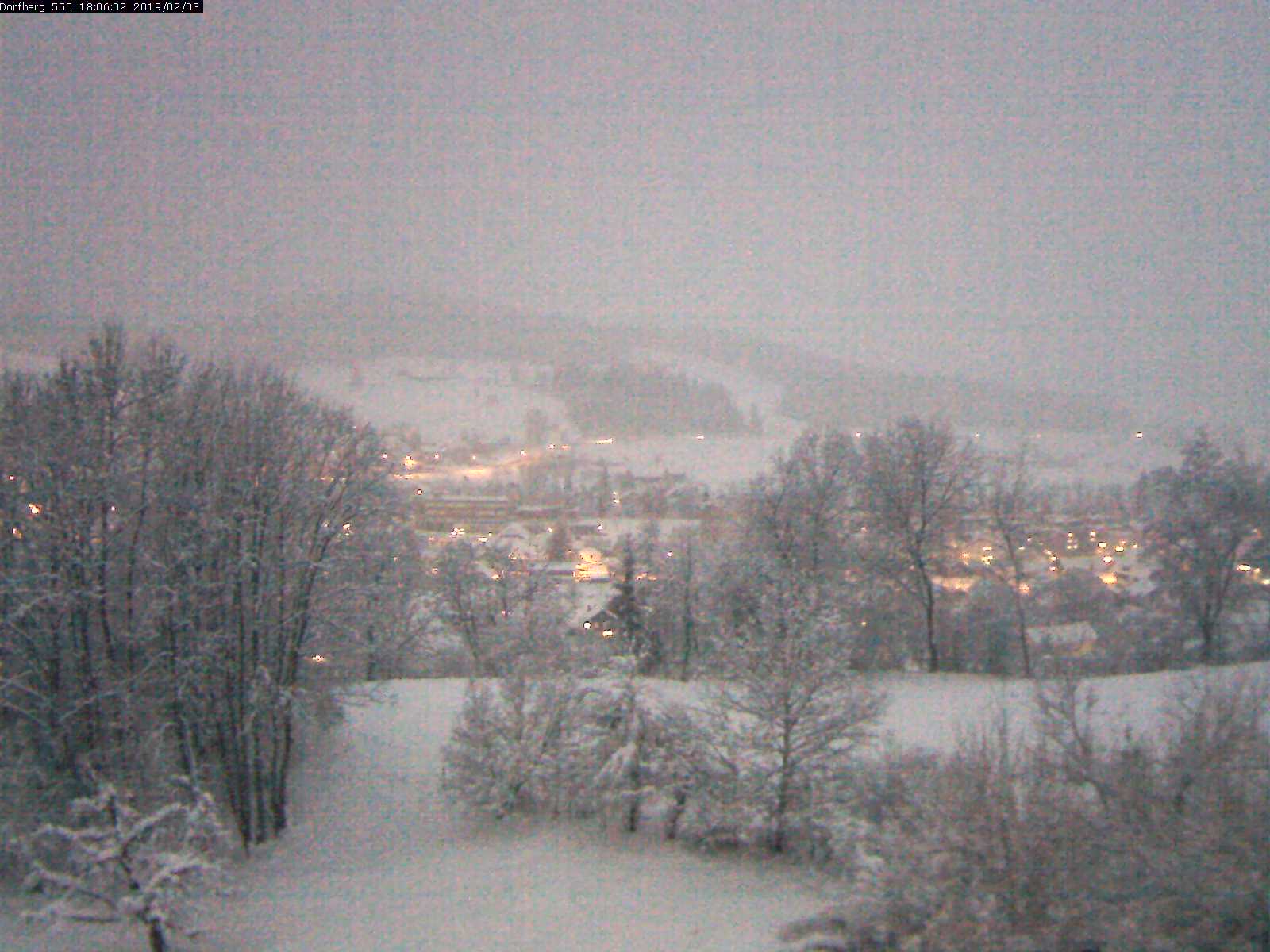 Webcam-Bild: Aussicht vom Dorfberg in Langnau 20190203-180601