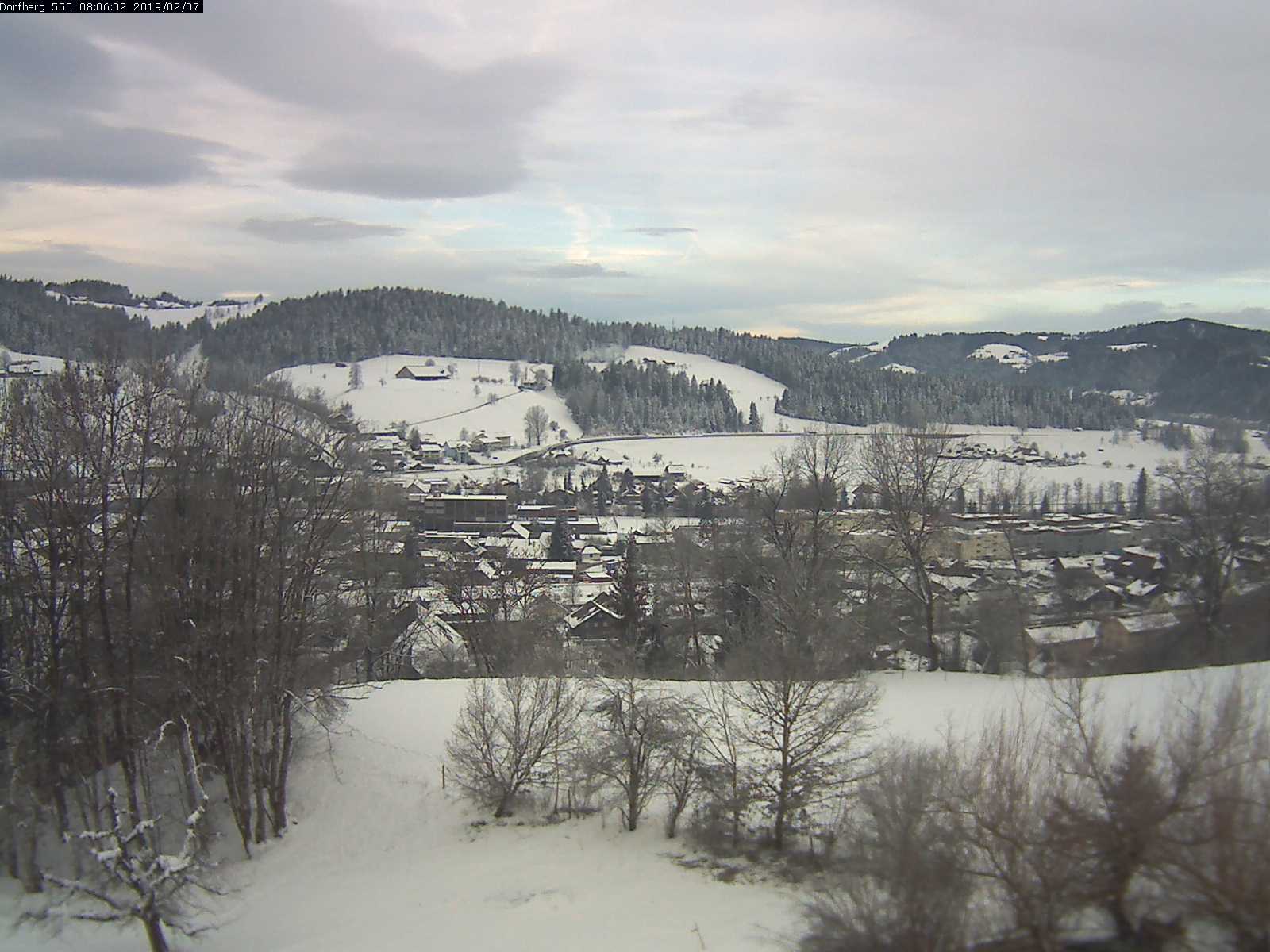 Webcam-Bild: Aussicht vom Dorfberg in Langnau 20190207-080601