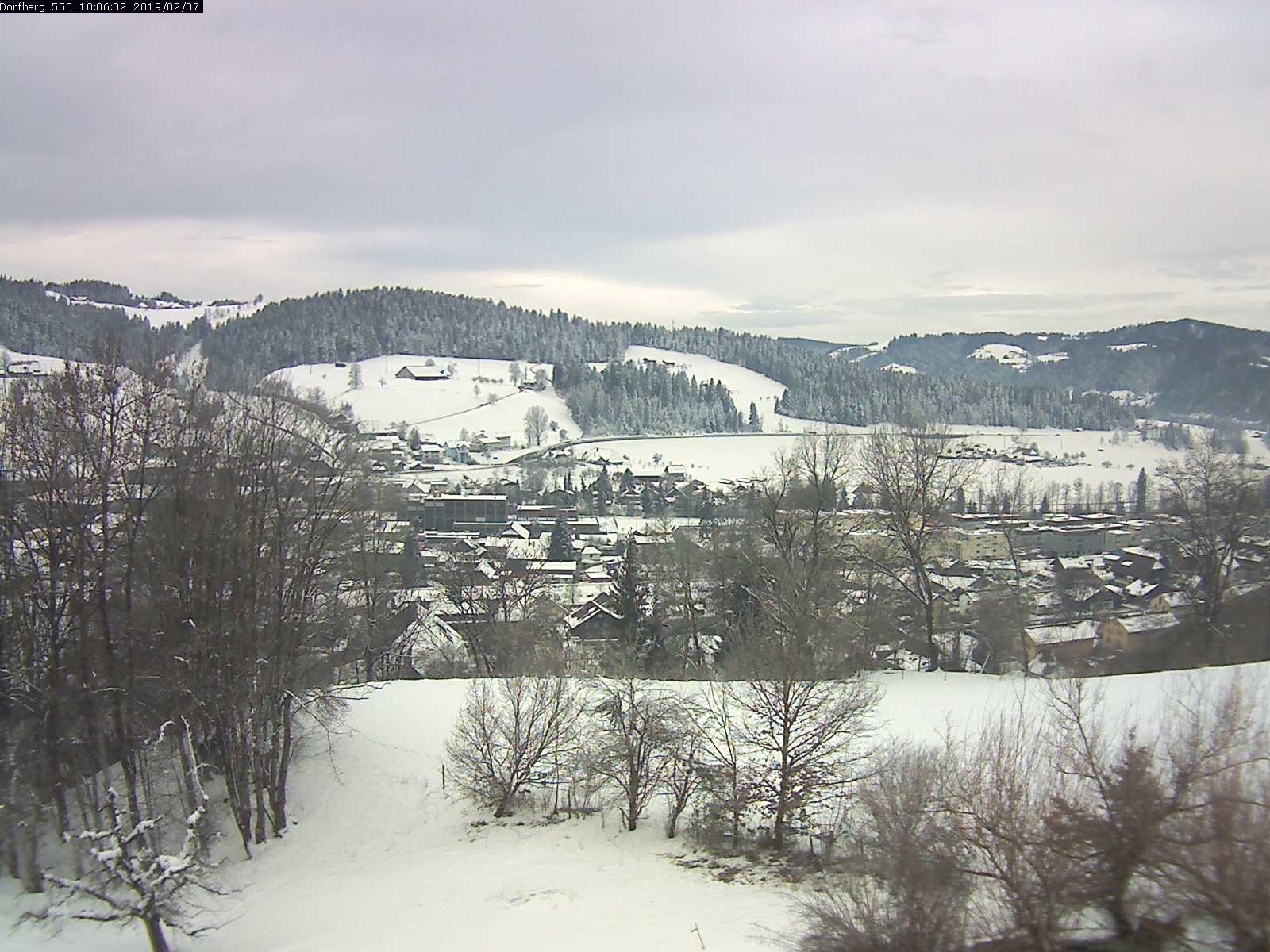 Webcam-Bild: Aussicht vom Dorfberg in Langnau 20190207-100601