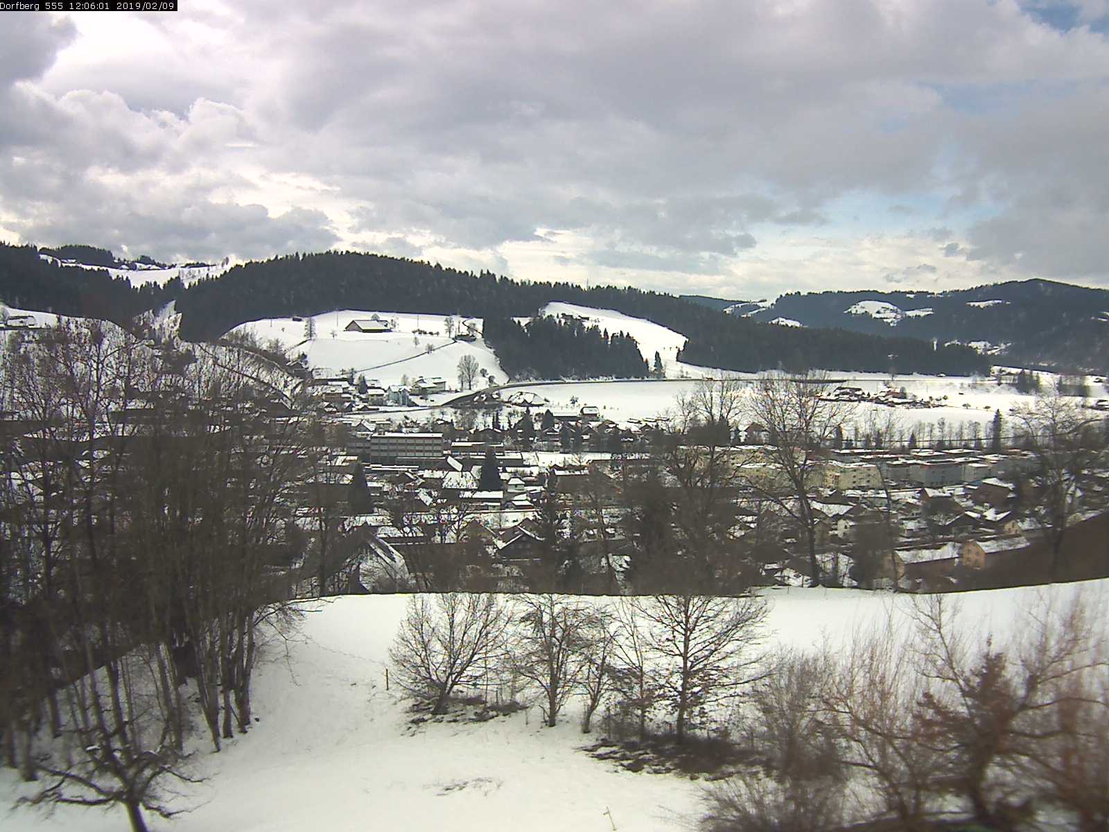 Webcam-Bild: Aussicht vom Dorfberg in Langnau 20190209-120601