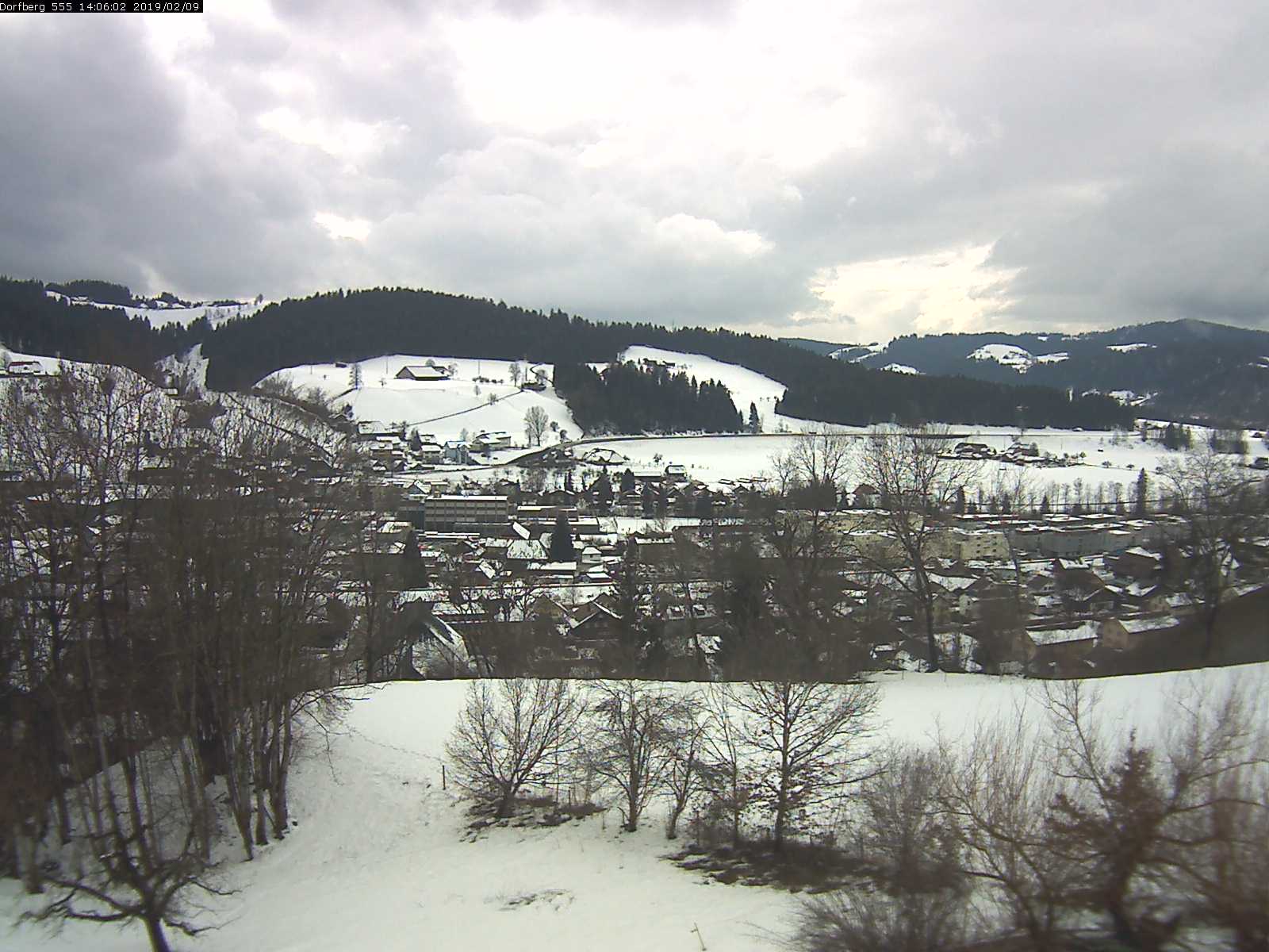 Webcam-Bild: Aussicht vom Dorfberg in Langnau 20190209-140602