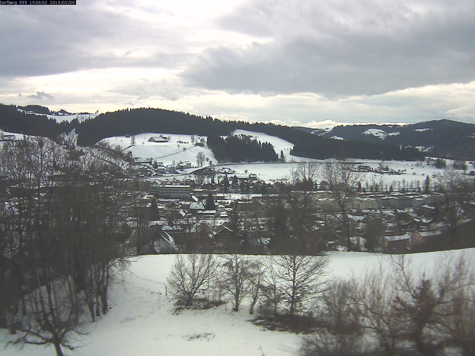 Webcam-Bild: Aussicht vom Dorfberg in Langnau 20190209-150601