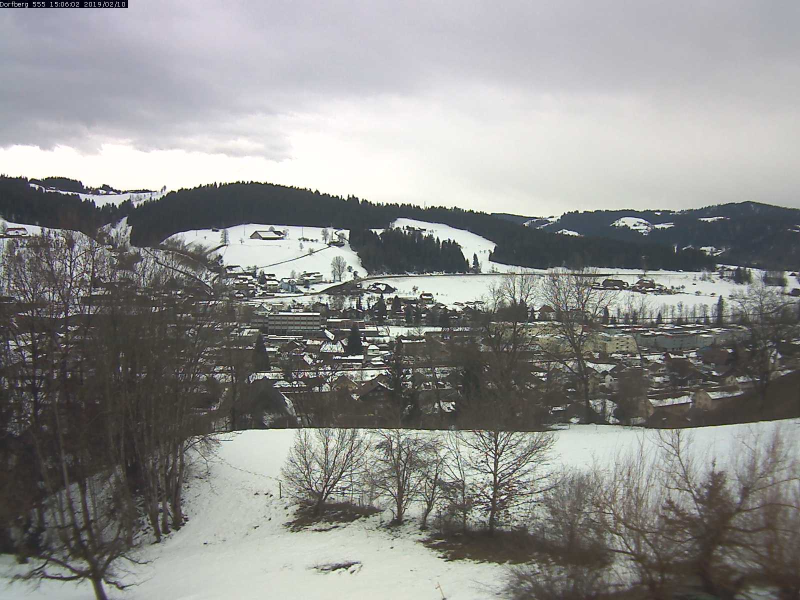 Webcam-Bild: Aussicht vom Dorfberg in Langnau 20190210-150601