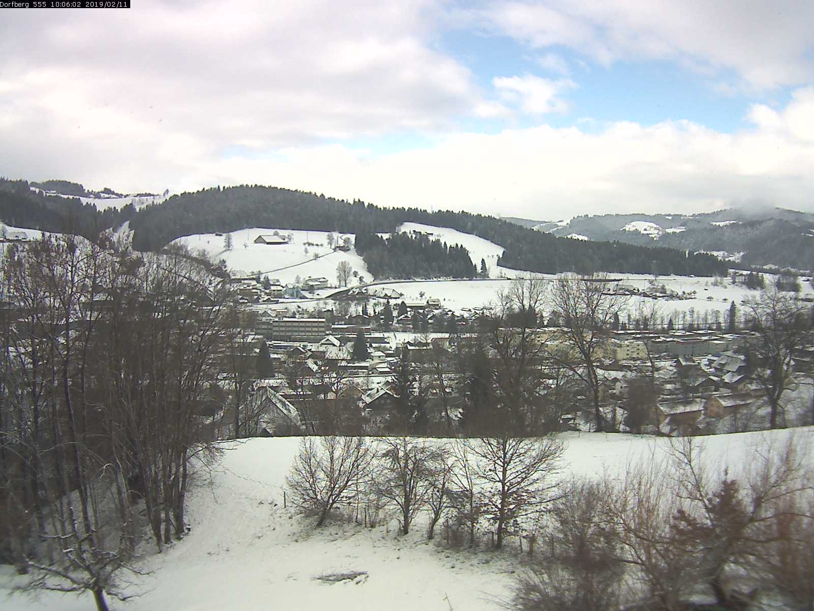 Webcam-Bild: Aussicht vom Dorfberg in Langnau 20190211-100601