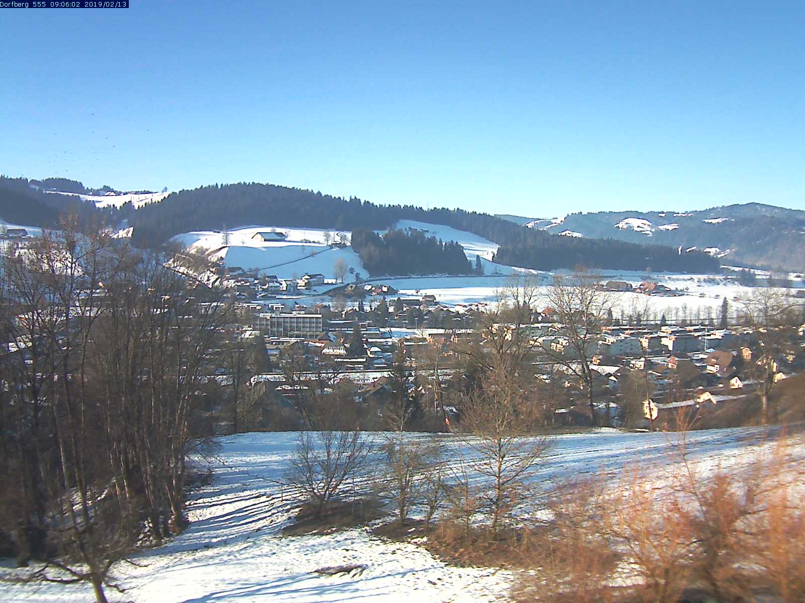 Webcam-Bild: Aussicht vom Dorfberg in Langnau 20190213-090601