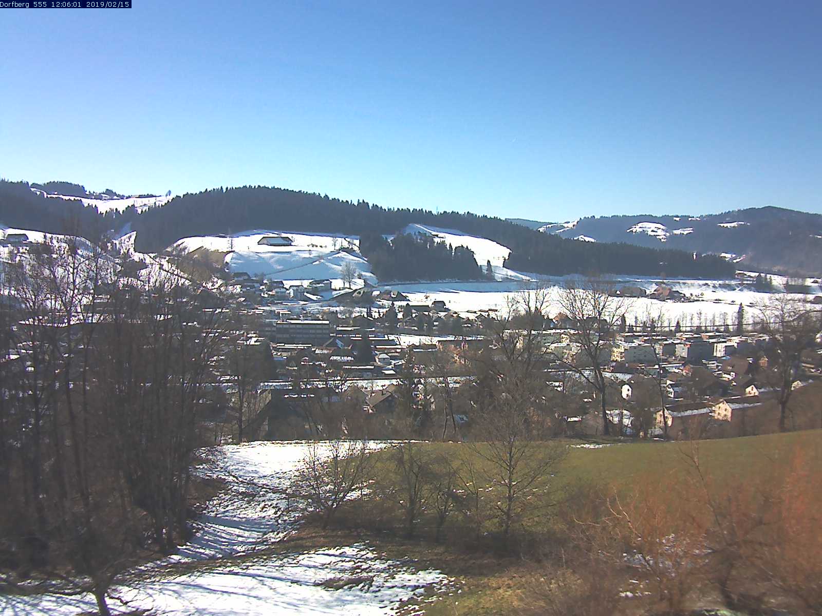 Webcam-Bild: Aussicht vom Dorfberg in Langnau 20190215-120601