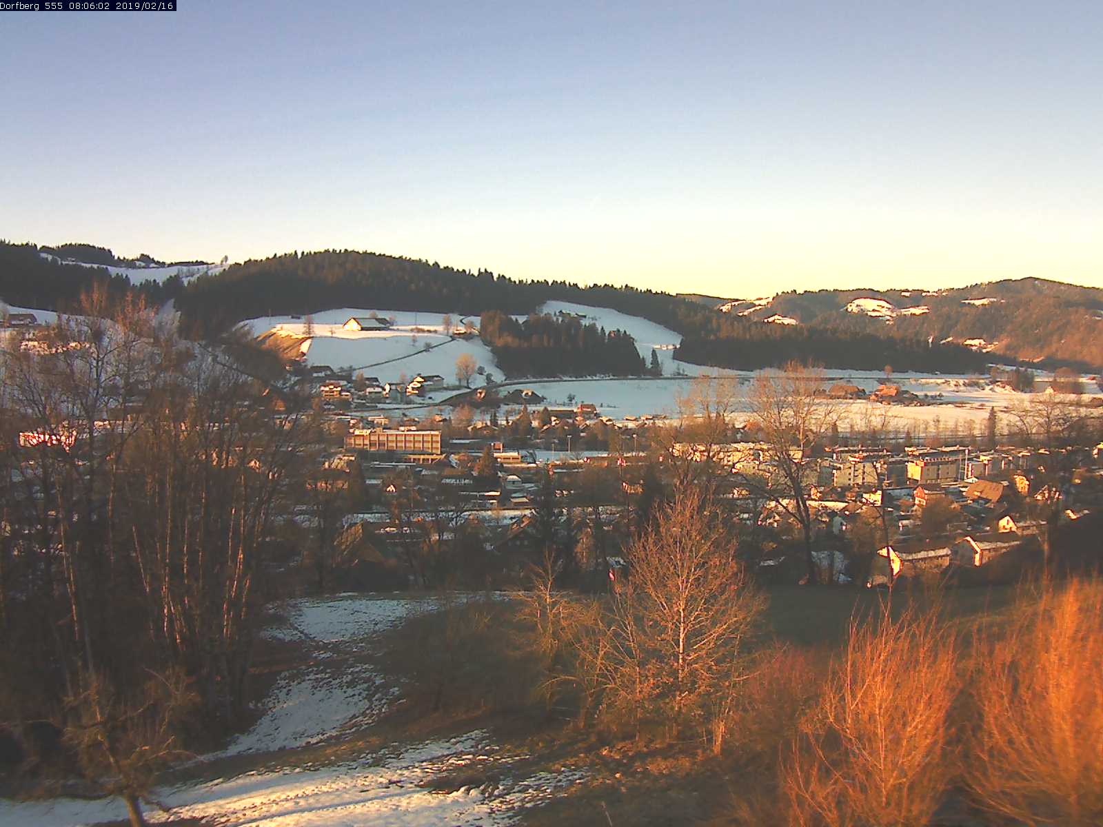 Webcam-Bild: Aussicht vom Dorfberg in Langnau 20190216-080601