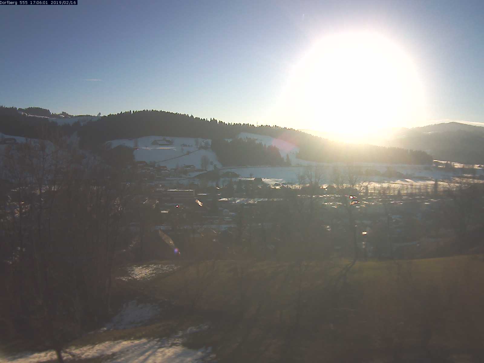 Webcam-Bild: Aussicht vom Dorfberg in Langnau 20190216-170601