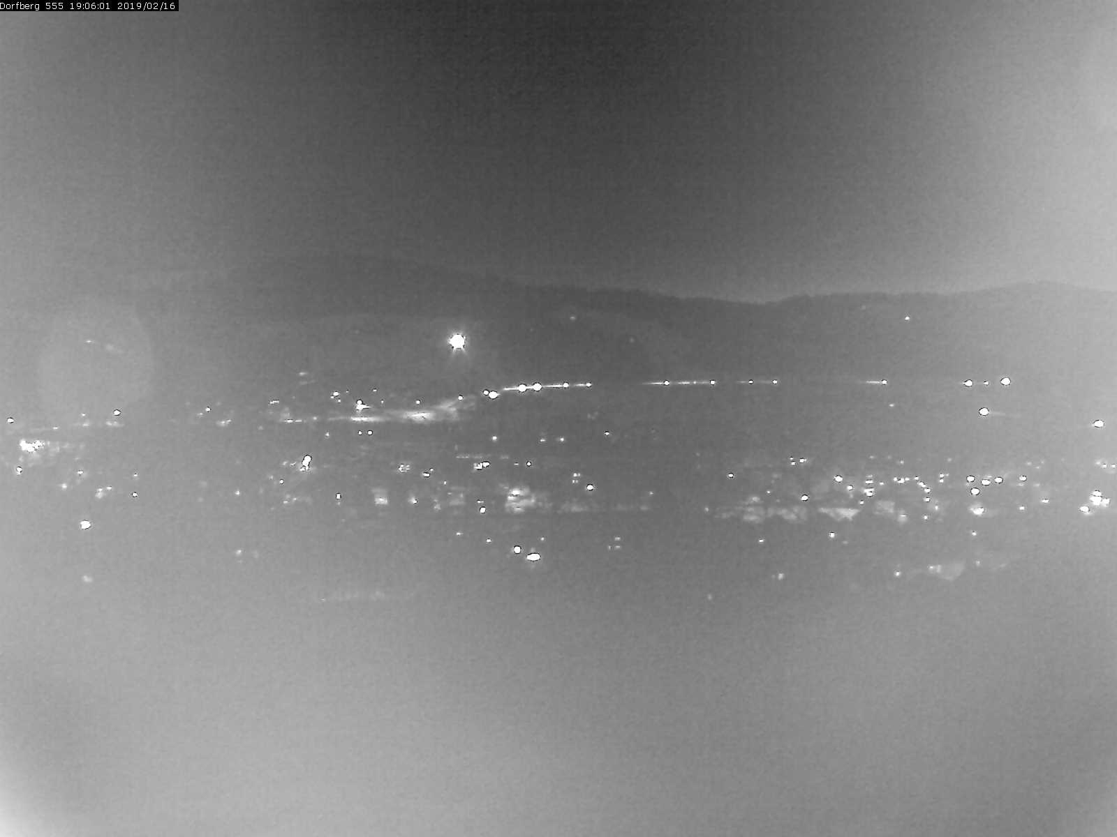 Webcam-Bild: Aussicht vom Dorfberg in Langnau 20190216-190601