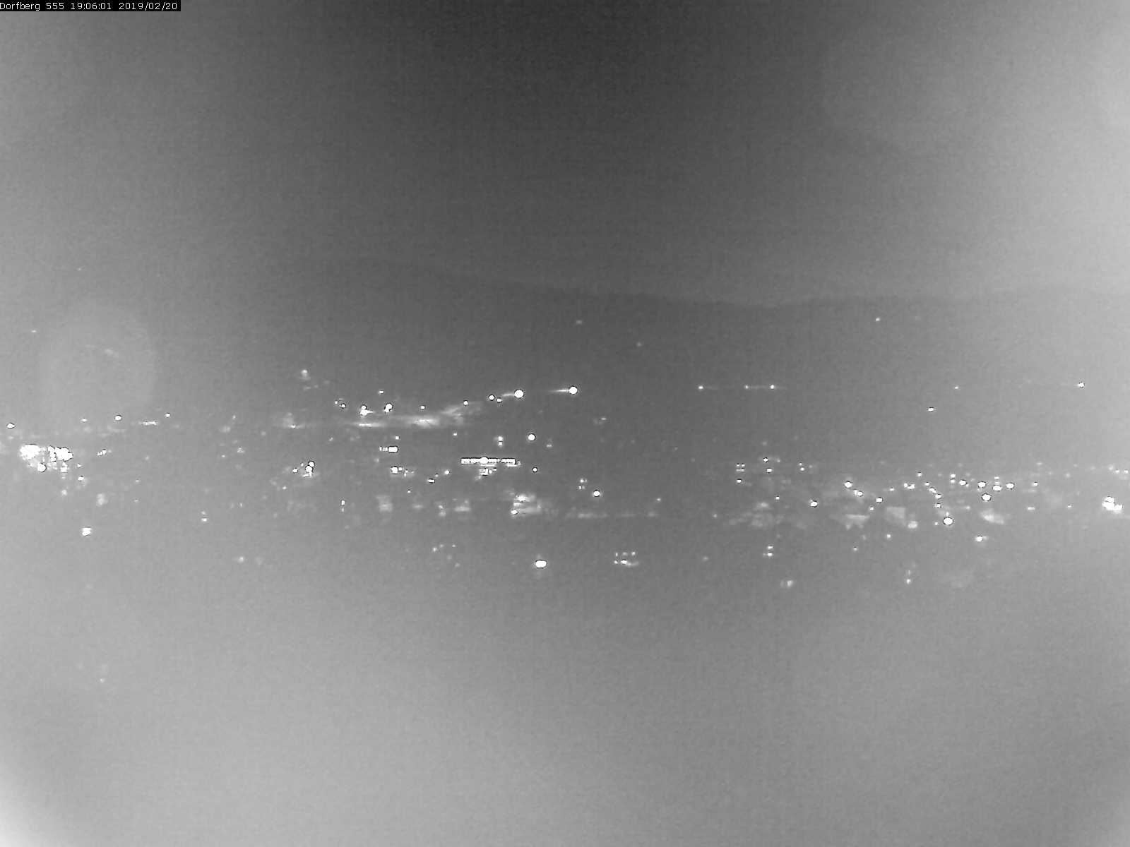 Webcam-Bild: Aussicht vom Dorfberg in Langnau 20190220-190601