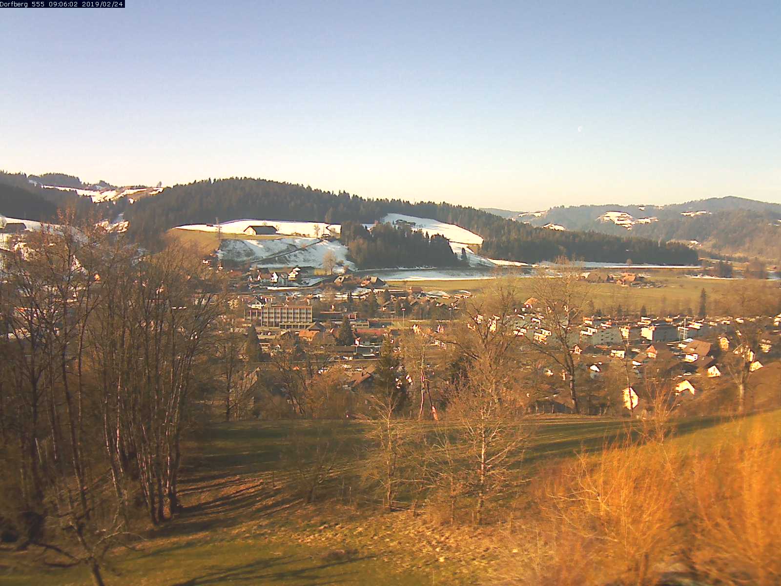 Webcam-Bild: Aussicht vom Dorfberg in Langnau 20190224-090602