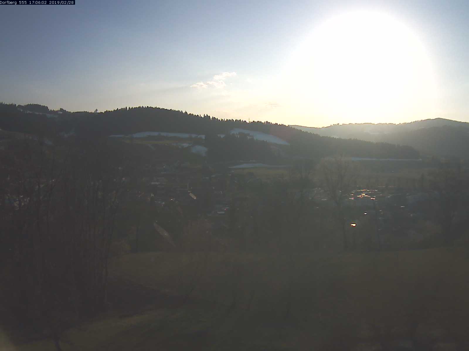 Webcam-Bild: Aussicht vom Dorfberg in Langnau 20190228-170601