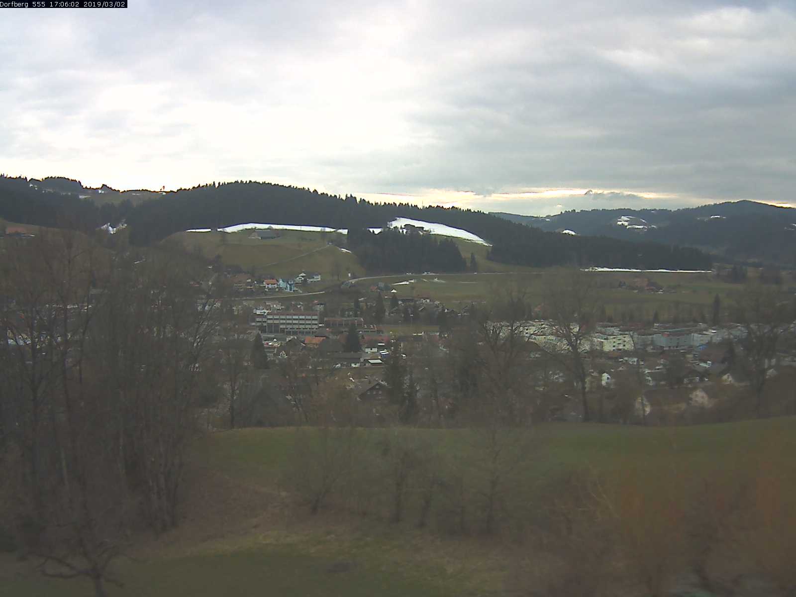 Webcam-Bild: Aussicht vom Dorfberg in Langnau 20190302-170601