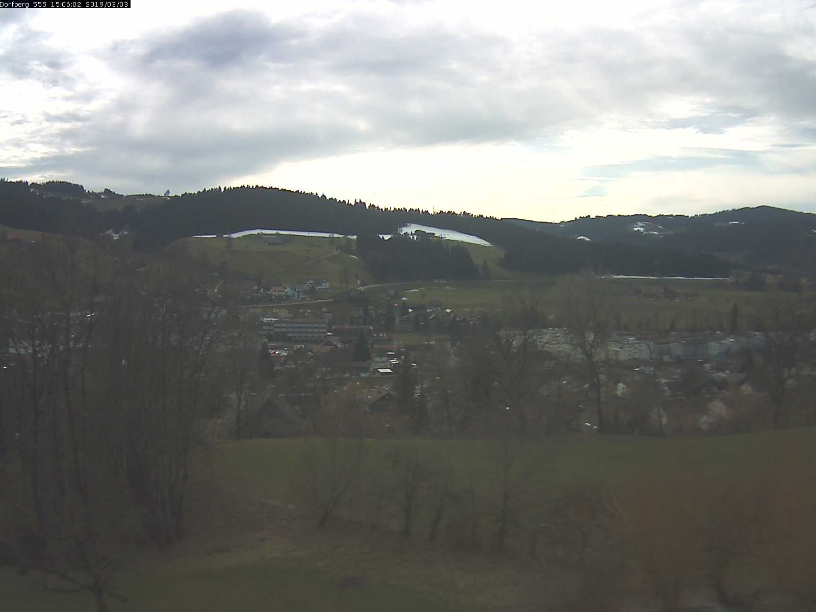 Webcam-Bild: Aussicht vom Dorfberg in Langnau 20190303-150601