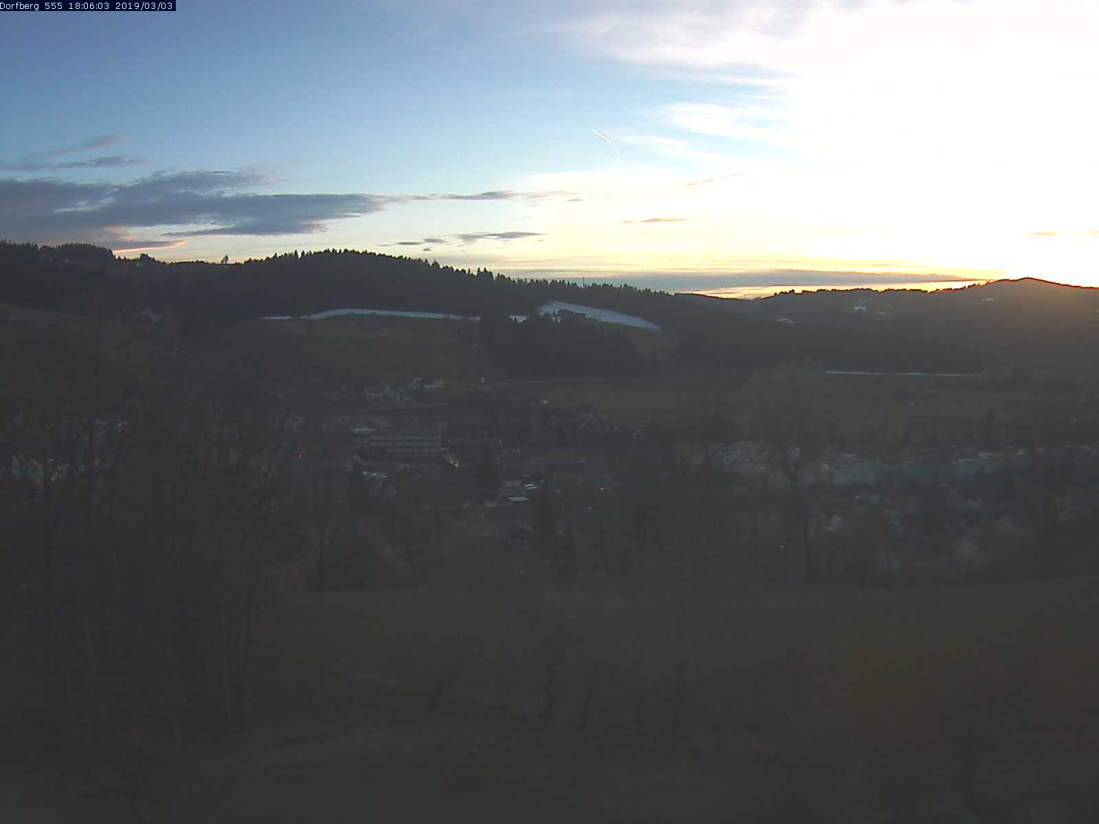 Webcam-Bild: Aussicht vom Dorfberg in Langnau 20190303-180601