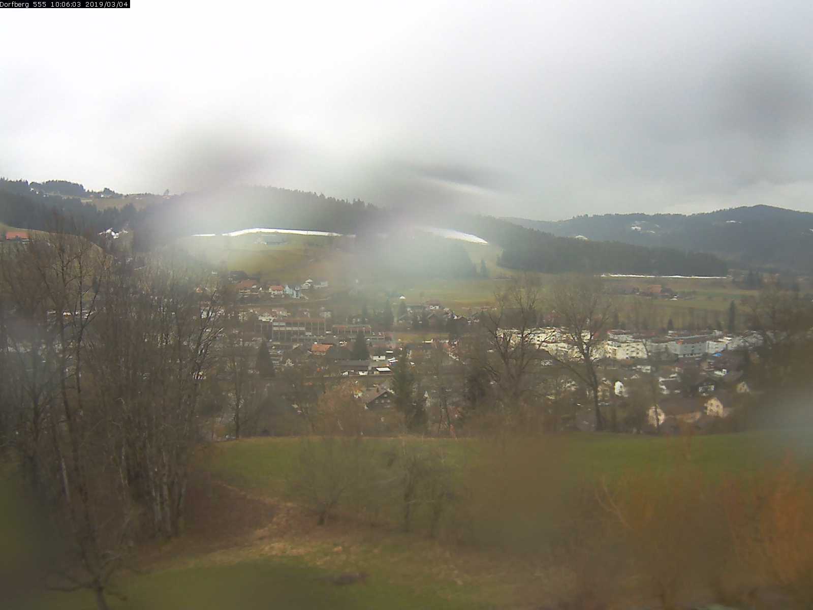 Webcam-Bild: Aussicht vom Dorfberg in Langnau 20190304-100601