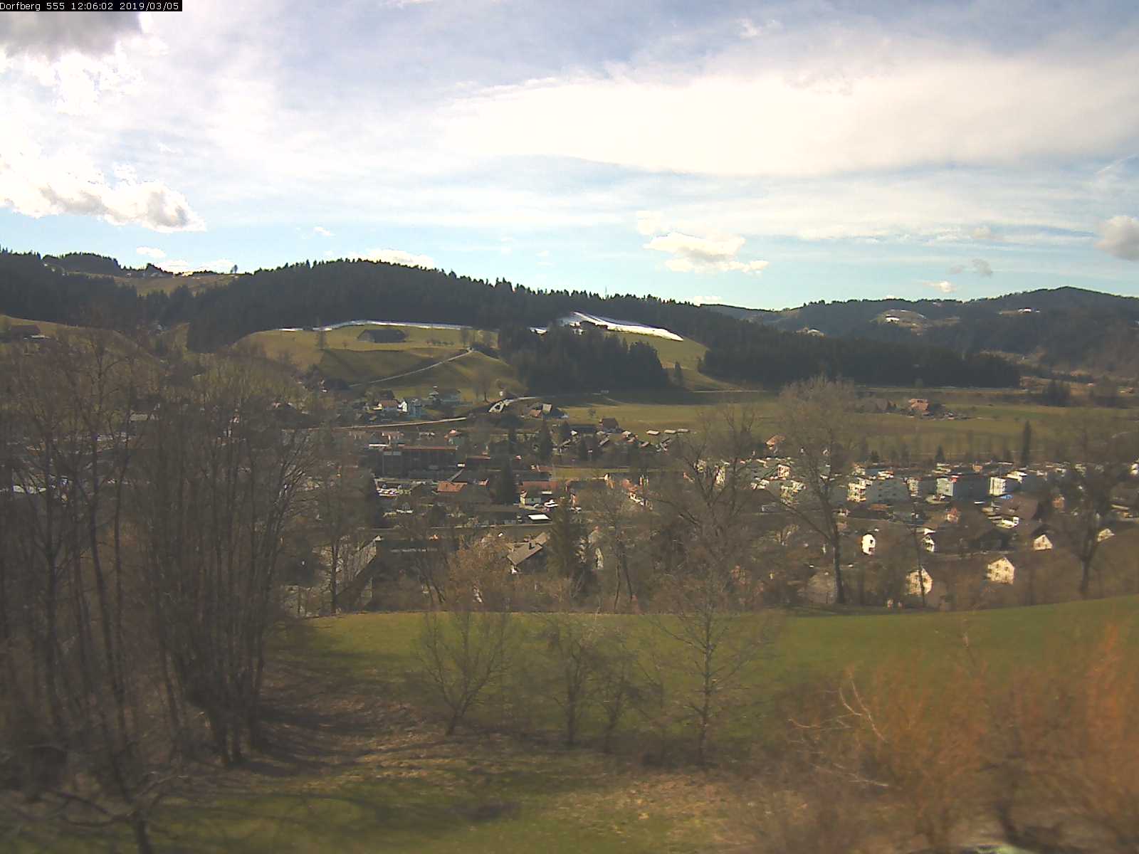 Webcam-Bild: Aussicht vom Dorfberg in Langnau 20190305-120601