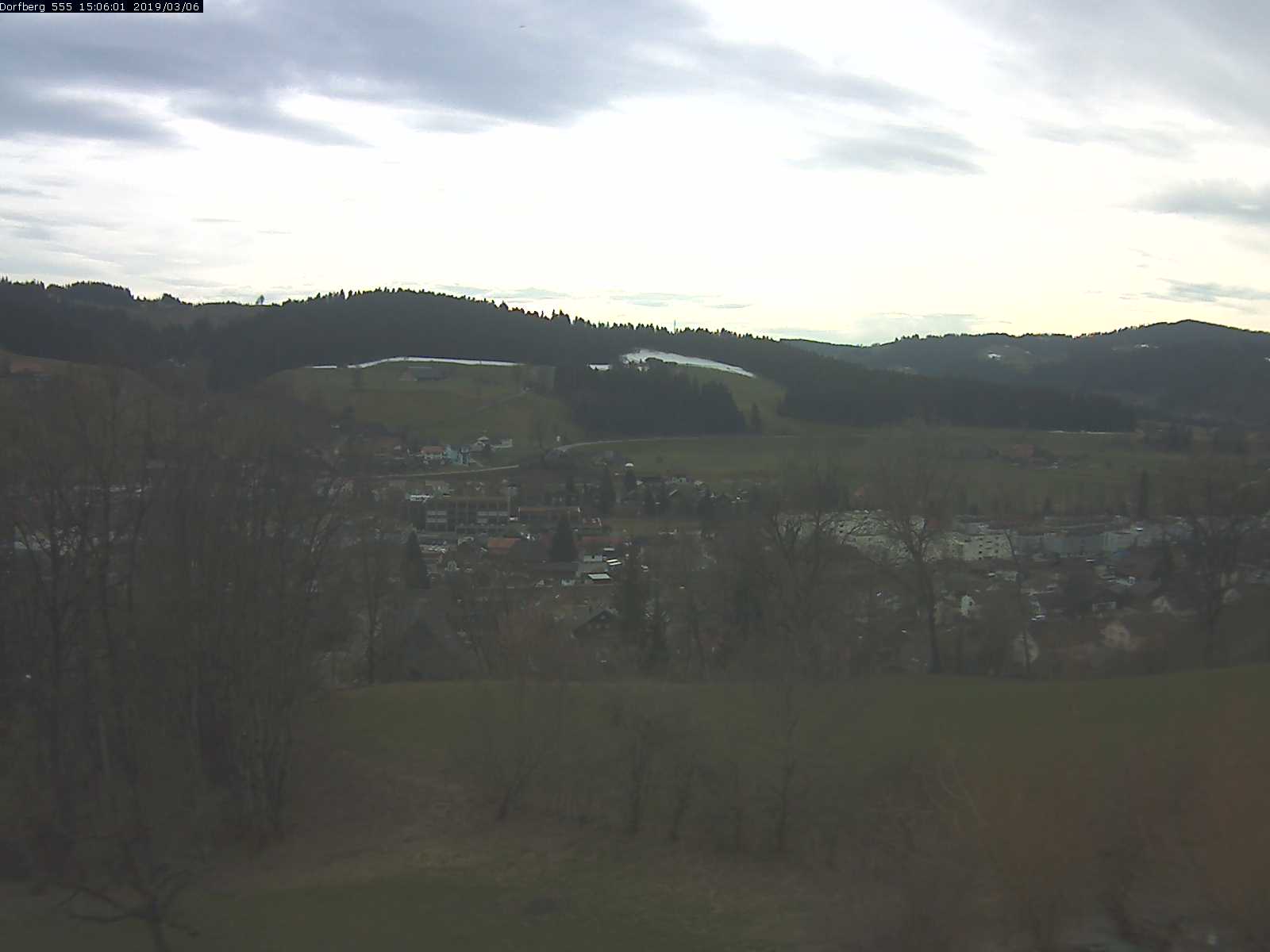 Webcam-Bild: Aussicht vom Dorfberg in Langnau 20190306-150601