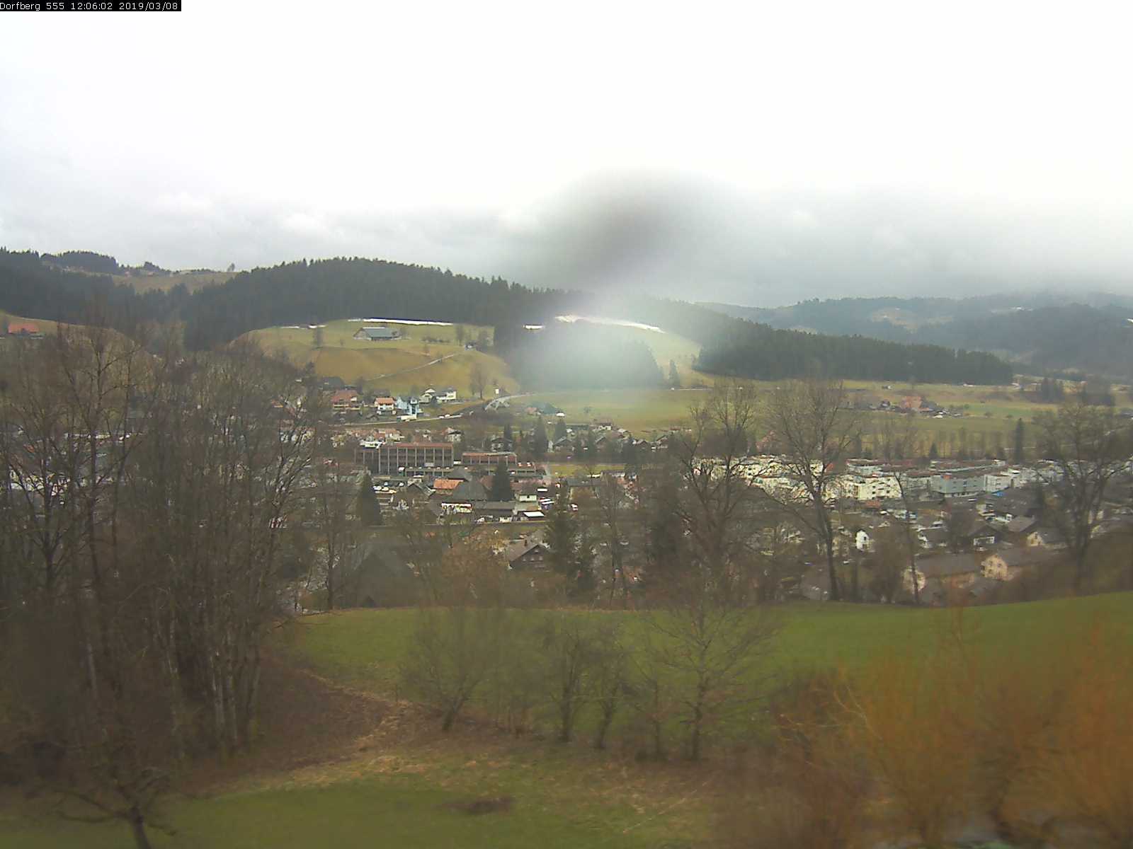 Webcam-Bild: Aussicht vom Dorfberg in Langnau 20190308-120601
