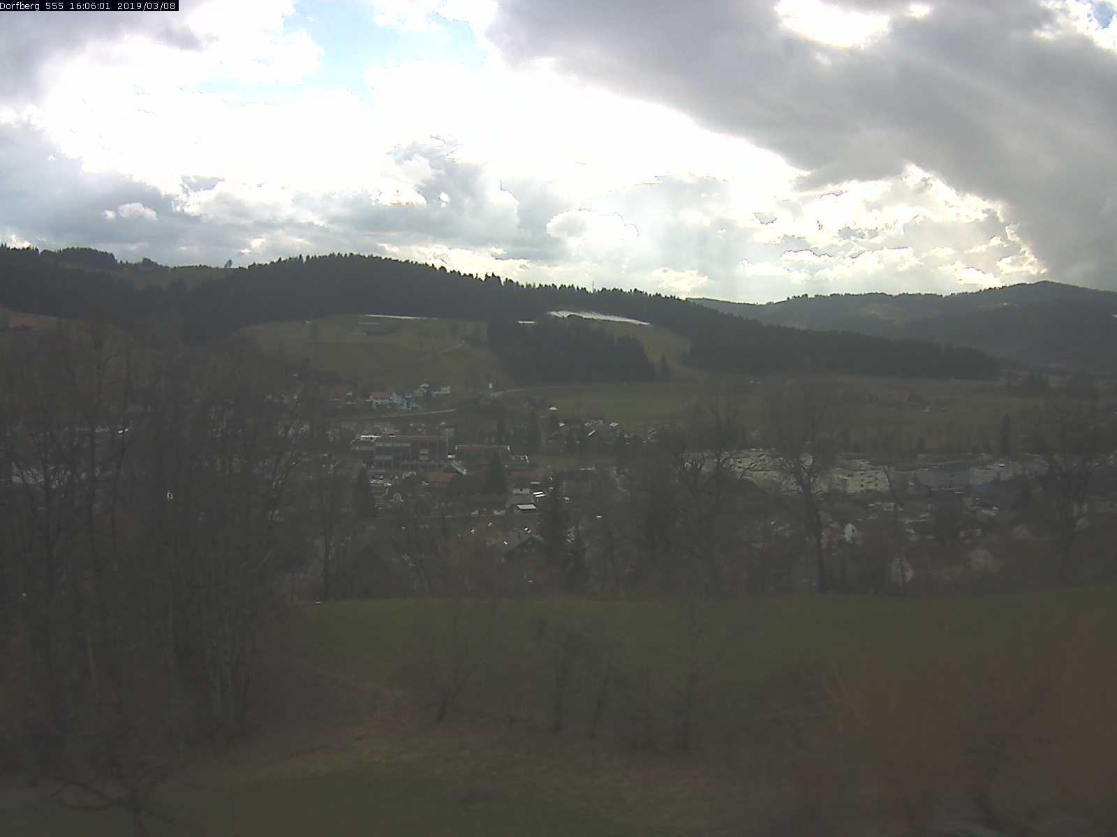 Webcam-Bild: Aussicht vom Dorfberg in Langnau 20190308-160601